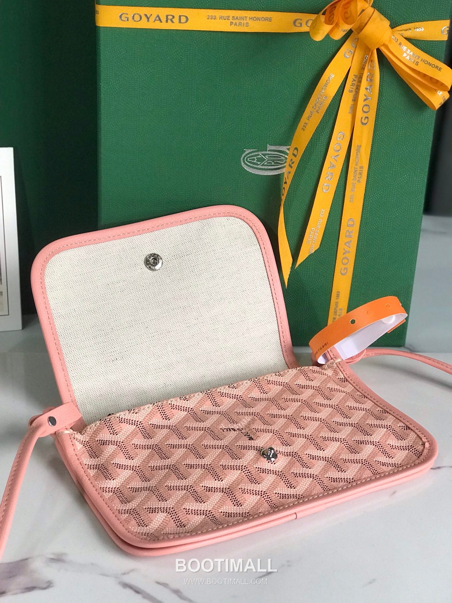 Goyard Plumetis Triple Compartment Pink Multicolor Painted Coated Canvas Crossbody Bag 고야드 플뤼메티스 020188 핑크 멀티컬러 페인티드 코팅 캔버스 크로스백 20cm 4