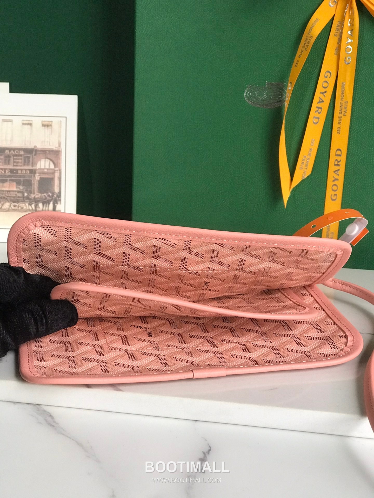 Goyard Plumetis Triple Compartment Pink Multicolor Painted Coated Canvas Crossbody Bag 고야드 플뤼메티스 020188 핑크 멀티컬러 페인티드 코팅 캔버스 크로스백 20cm 5