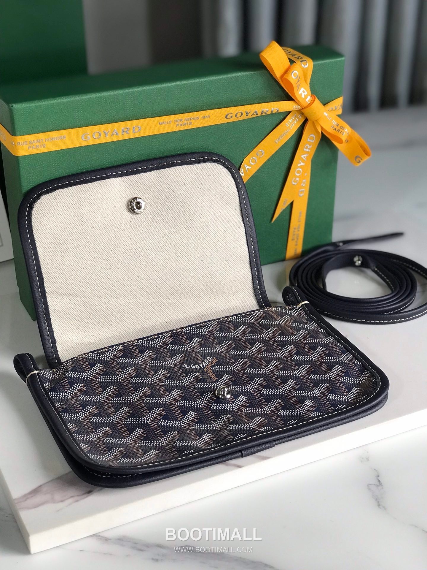 Goyard Plumet Triple Compartment Crossbody Bag 고야드 플뤼메 020188 트리플 컴파트먼트 크로스백 20cm 4