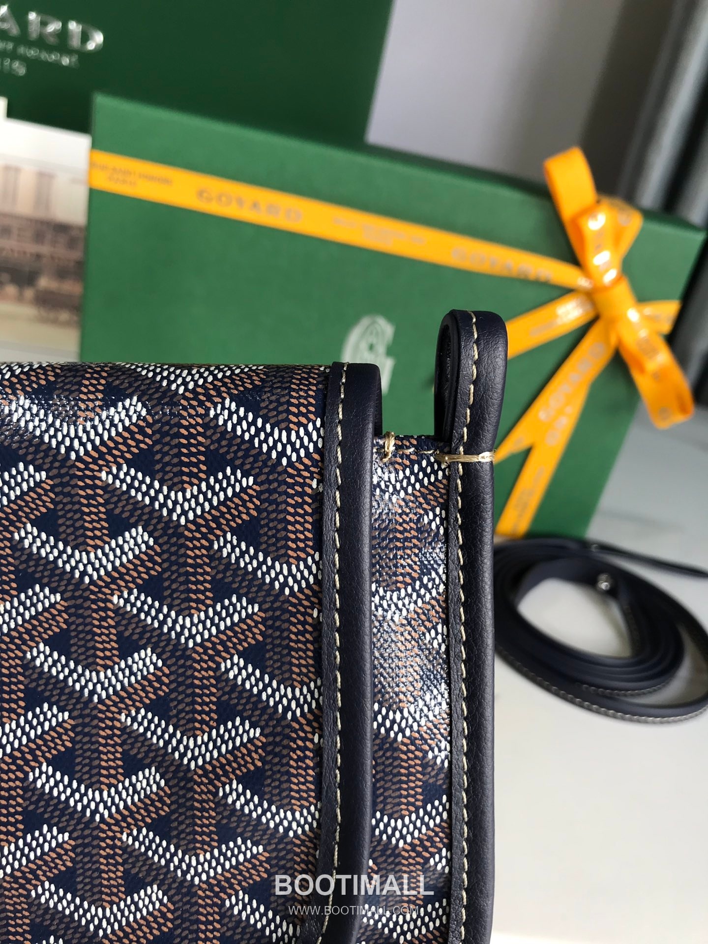Goyard Plumet Triple Compartment Crossbody Bag 고야드 플뤼메 020188 트리플 컴파트먼트 크로스백 20cm 5