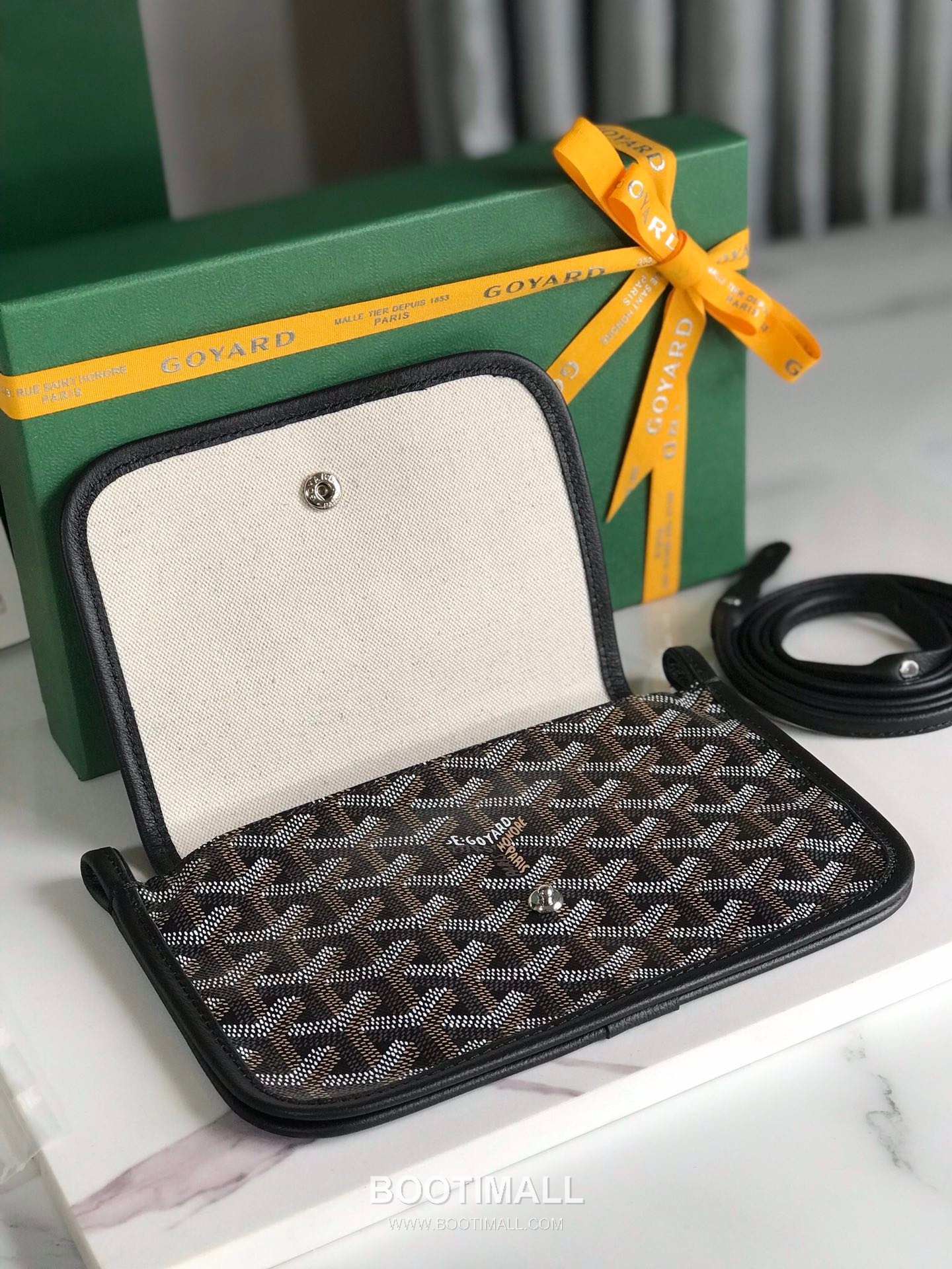 Goyard Plumet Triple Compartment Crossbody Bag 고야드 플뤼메 020188 트리플 컴파트먼트 크로스백 20cm 3