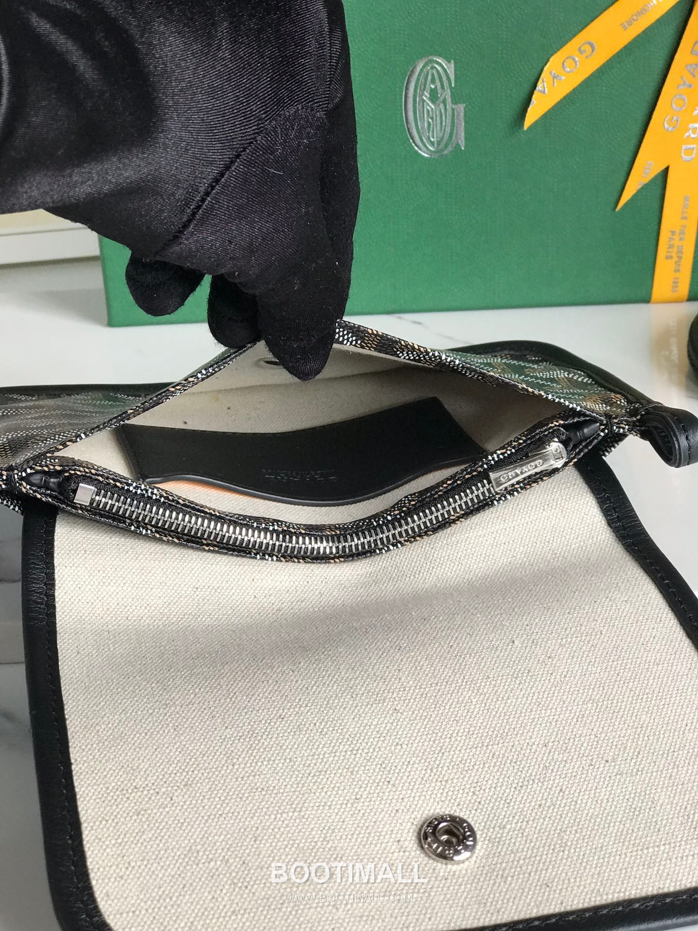 Goyard Plumet Triple Compartment Crossbody Bag 고야드 플뤼메 020188 트리플 컴파트먼트 크로스백 20cm 7