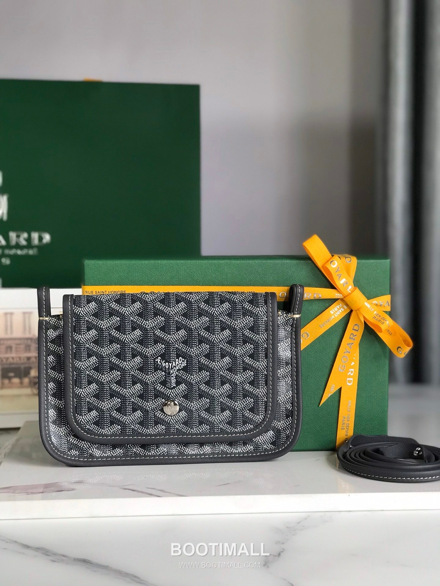 Goyard Plumetis Triple Compartment Canvas Crossbody Bag 고야드 플루메티스 3층 캔버스 크로스백 20cm 1