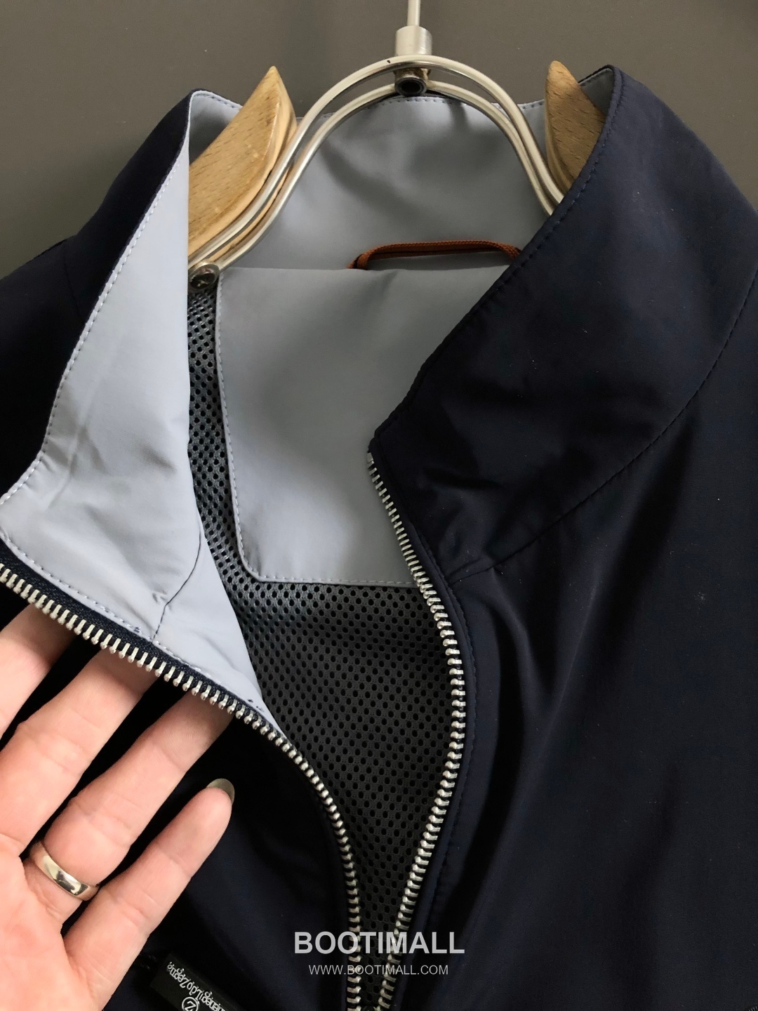 Zegna Letter Logo Color Block Short Sleeve T-Shirt Black Grey 제냐 레터 로고 컬러 블록 반팔 티셔츠 블랙 그레이 5