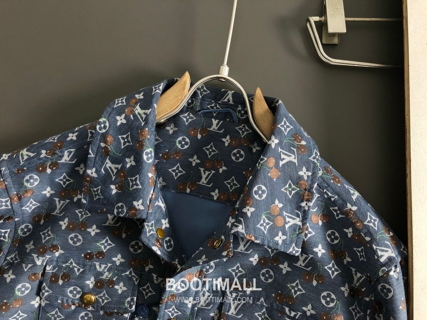 Louis Vuitton LV Monogram Cherry Embroidery Jacket Blue LV 루이비통 모노그램 체리 자카드 자켓 블루 4
