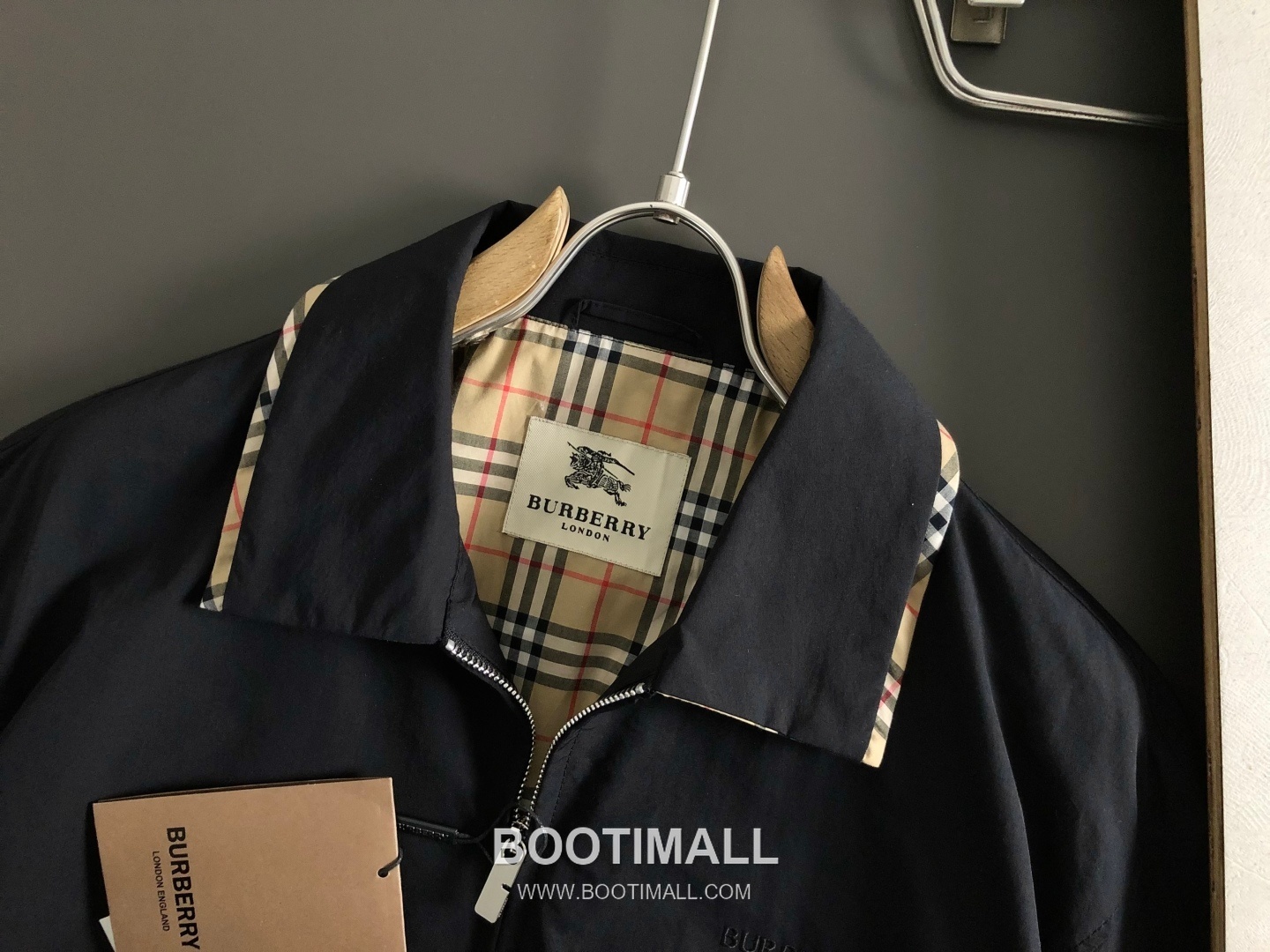 Burberry Check Trim Logo Embroidery Jacket Black 버버리 체크 트리밍 로고 자수 자켓 블랙 4