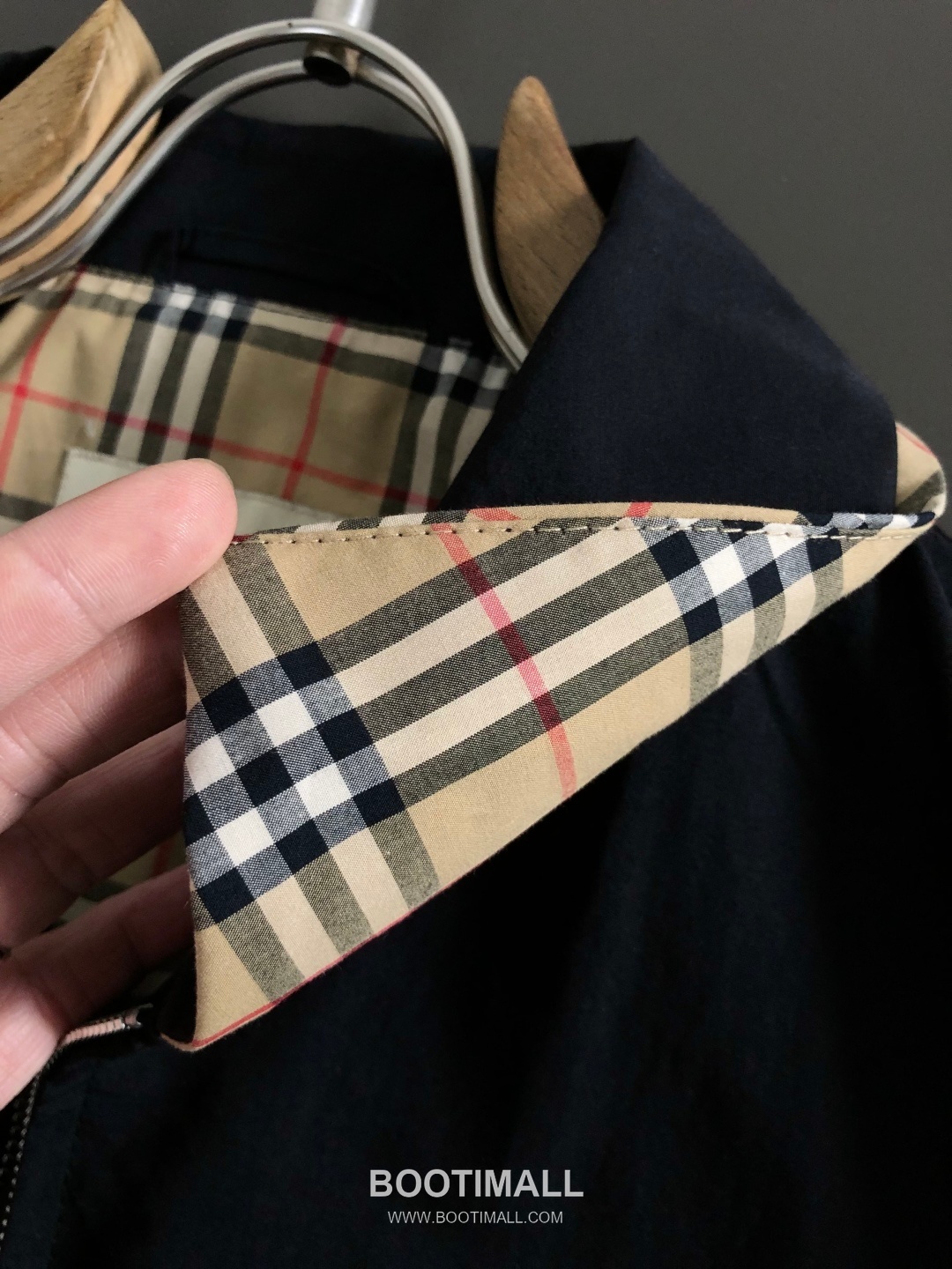 Burberry Check Trim Logo Embroidery Jacket Black 버버리 체크 트리밍 로고 자수 자켓 블랙 8