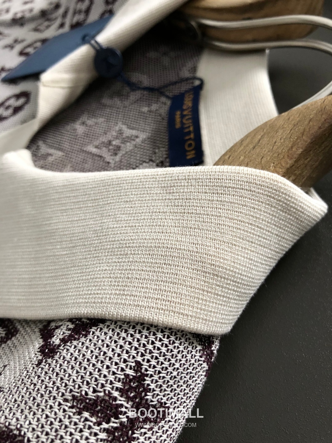 Louis Vuitton Monogram Letter Polo Collar Short Sleeve T-Shirt Brown 루이비통 모노그램 레터 폴로 카라 반팔 티셔츠 브라운 8