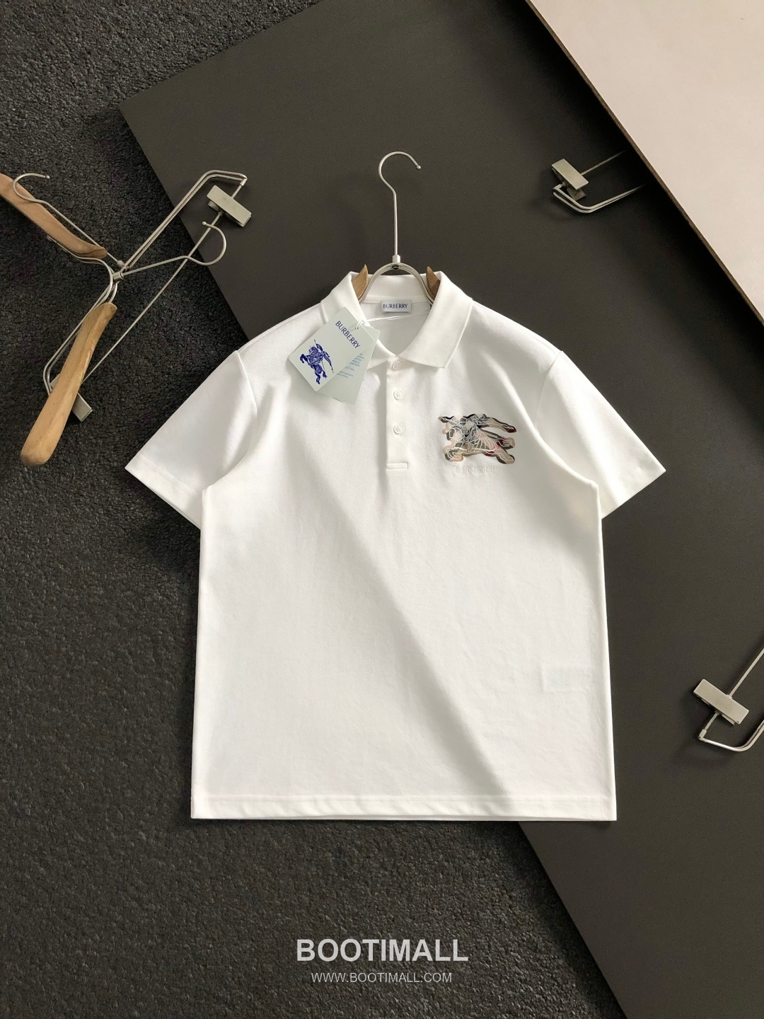 Burberry Check Embroidered Badge Short Sleeve Polo Shirt 버버리 체크 자수 배지 반팔 폴로 셔츠 2