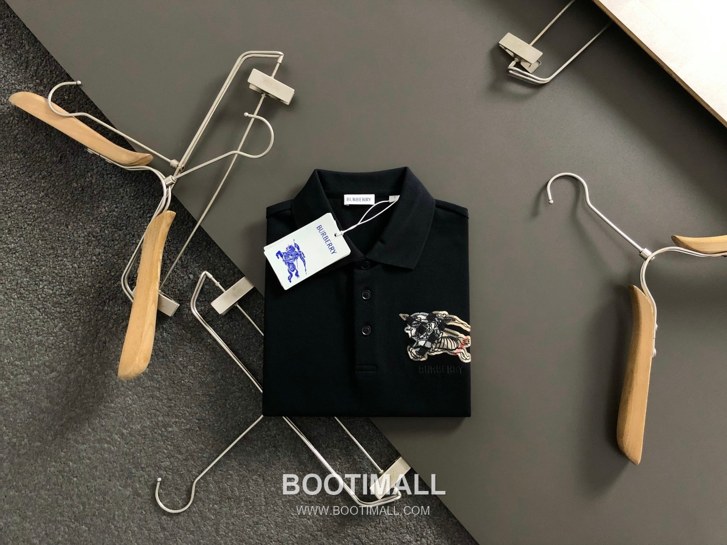 Burberry Check Embroidered Badge Short Sleeve Polo Shirt 버버리 체크 자수 배지 반팔 폴로 셔츠 1