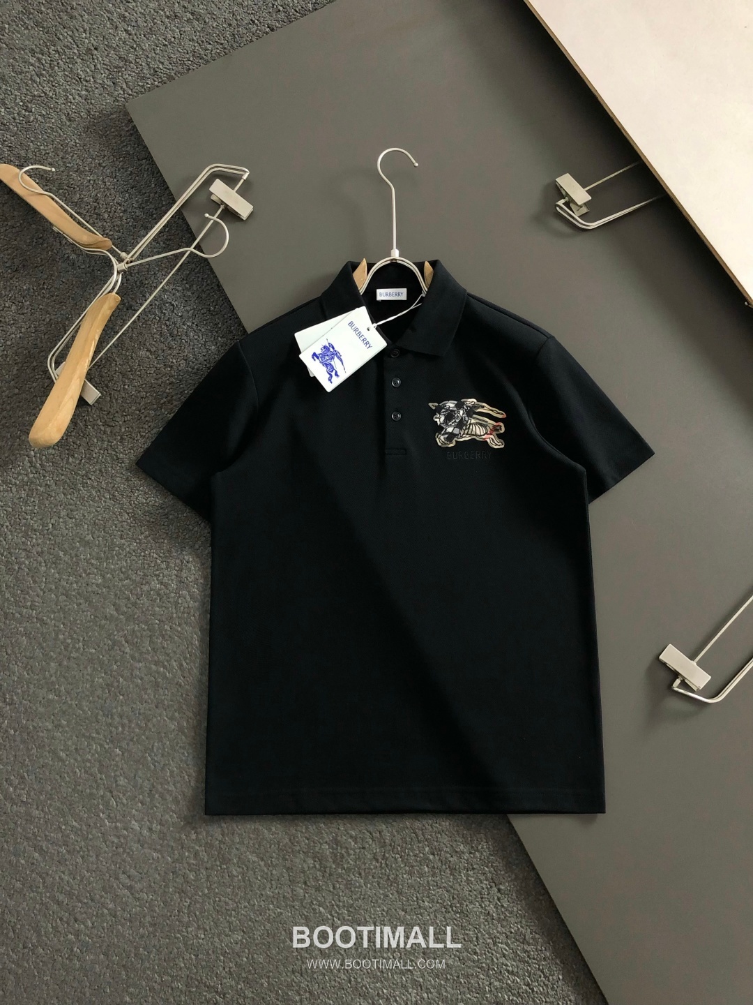 Burberry Check Embroidered Badge Short Sleeve Polo Shirt 버버리 체크 자수 배지 반팔 폴로 셔츠 2