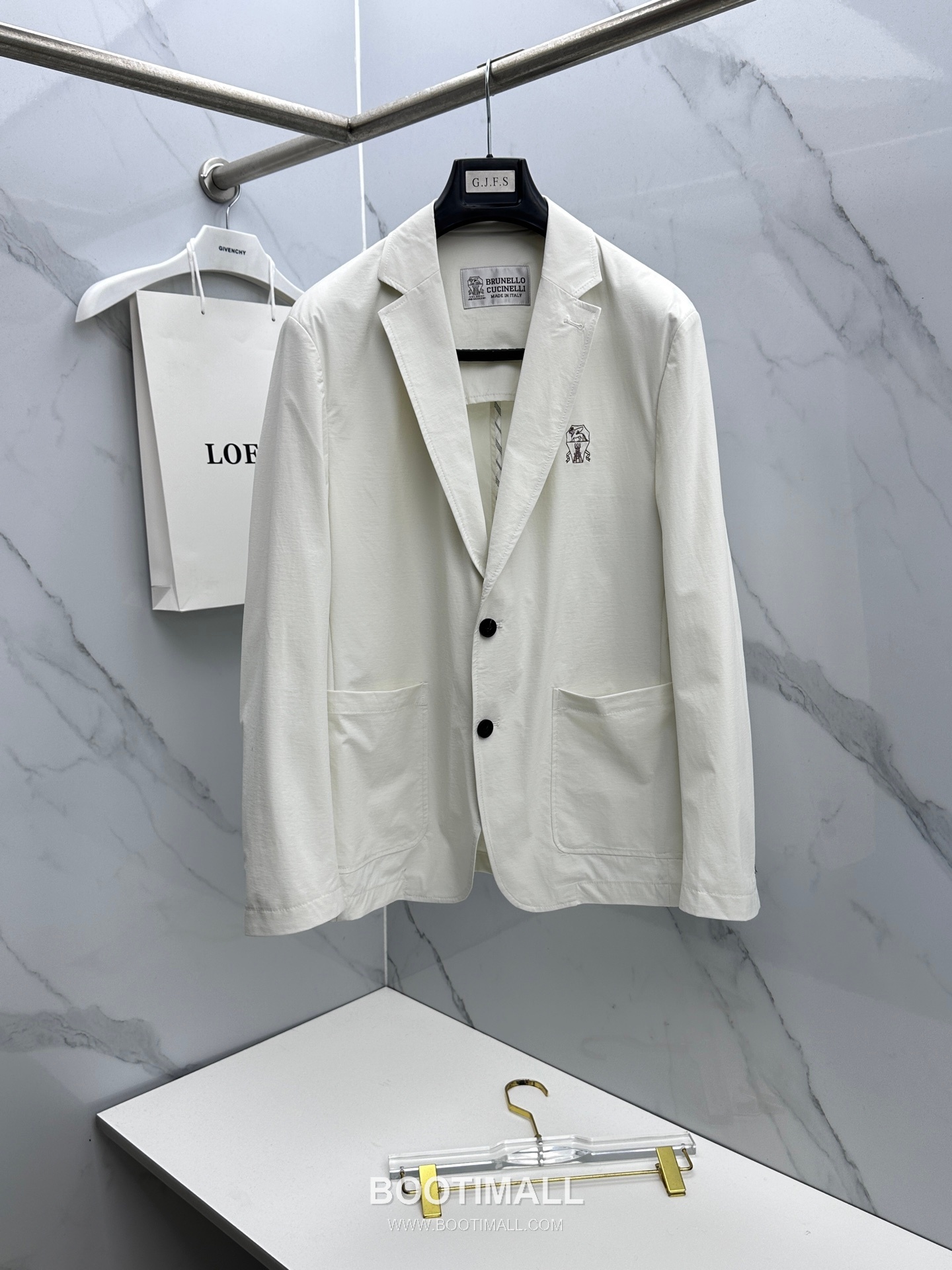 BC Early Spring Luxury Minimalist Tailored Blazer Black 비씨 얼리 스프링 럭셔리 미니멀리스트 테일러드 블레이저 블랙 1