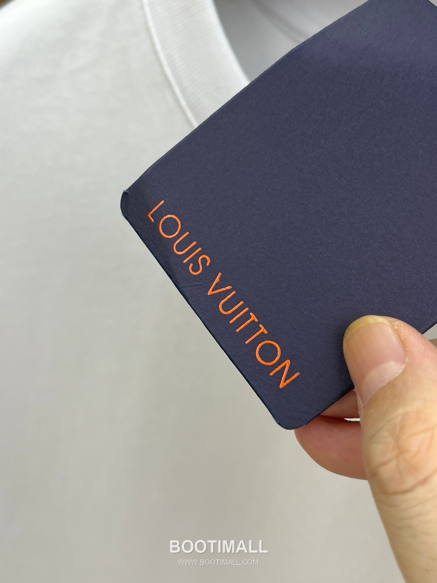 Louis Vuitton Logo Print Cotton Round Neck Short Sleeve T-Shirt 루이비통 로고 프린트 코튼 라운드넥 반팔 티셔츠 4