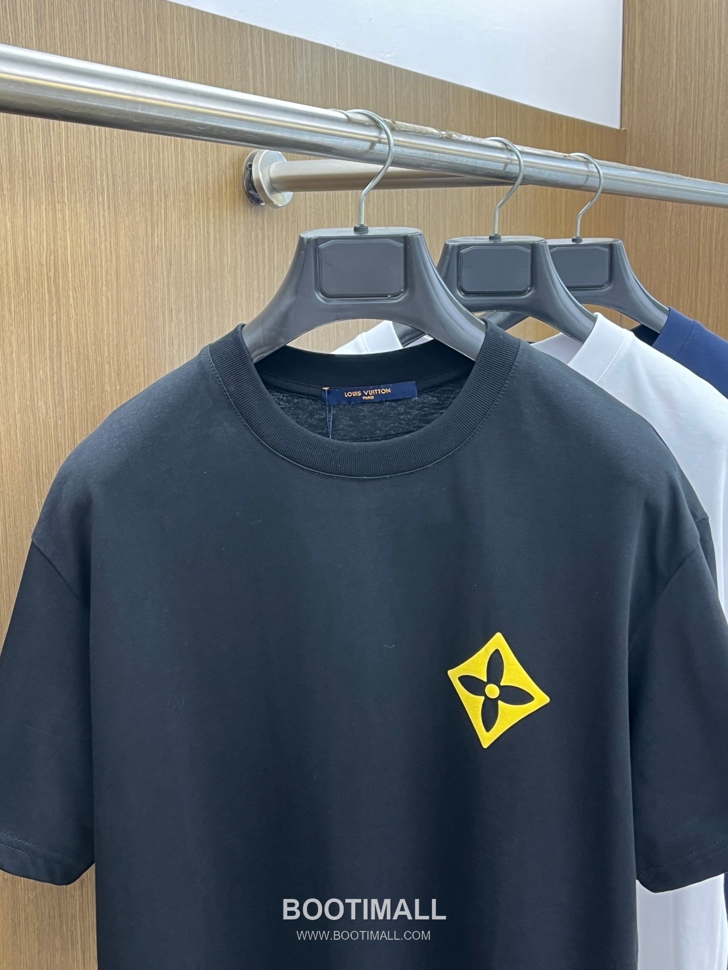 Louis Vuitton Logo Print Cotton T-Shirt 루이비통 로고 프린트 코튼 티셔츠 2