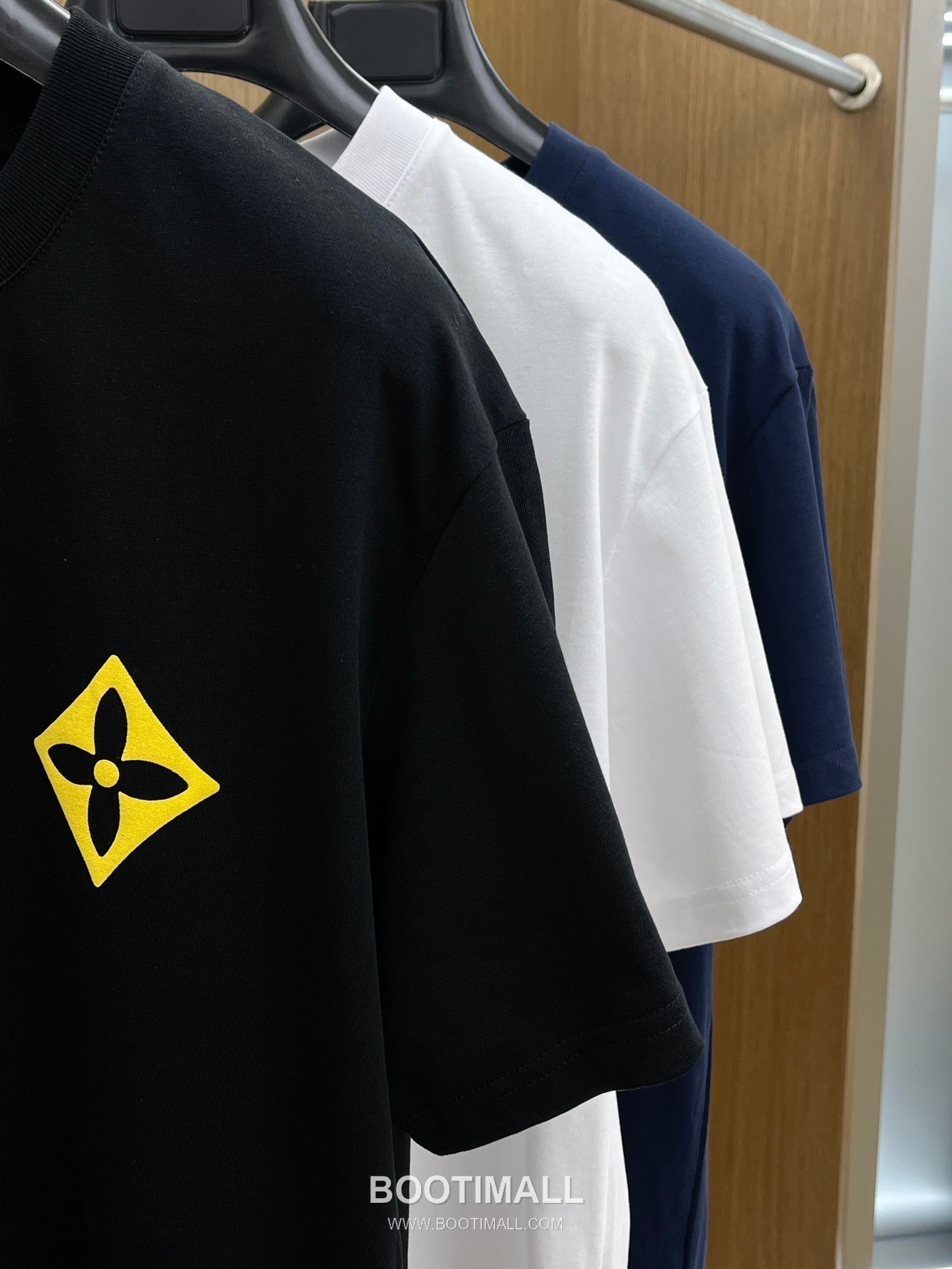 Louis Vuitton Logo Print Cotton T-Shirt 루이비통 로고 프린트 코튼 티셔츠 3