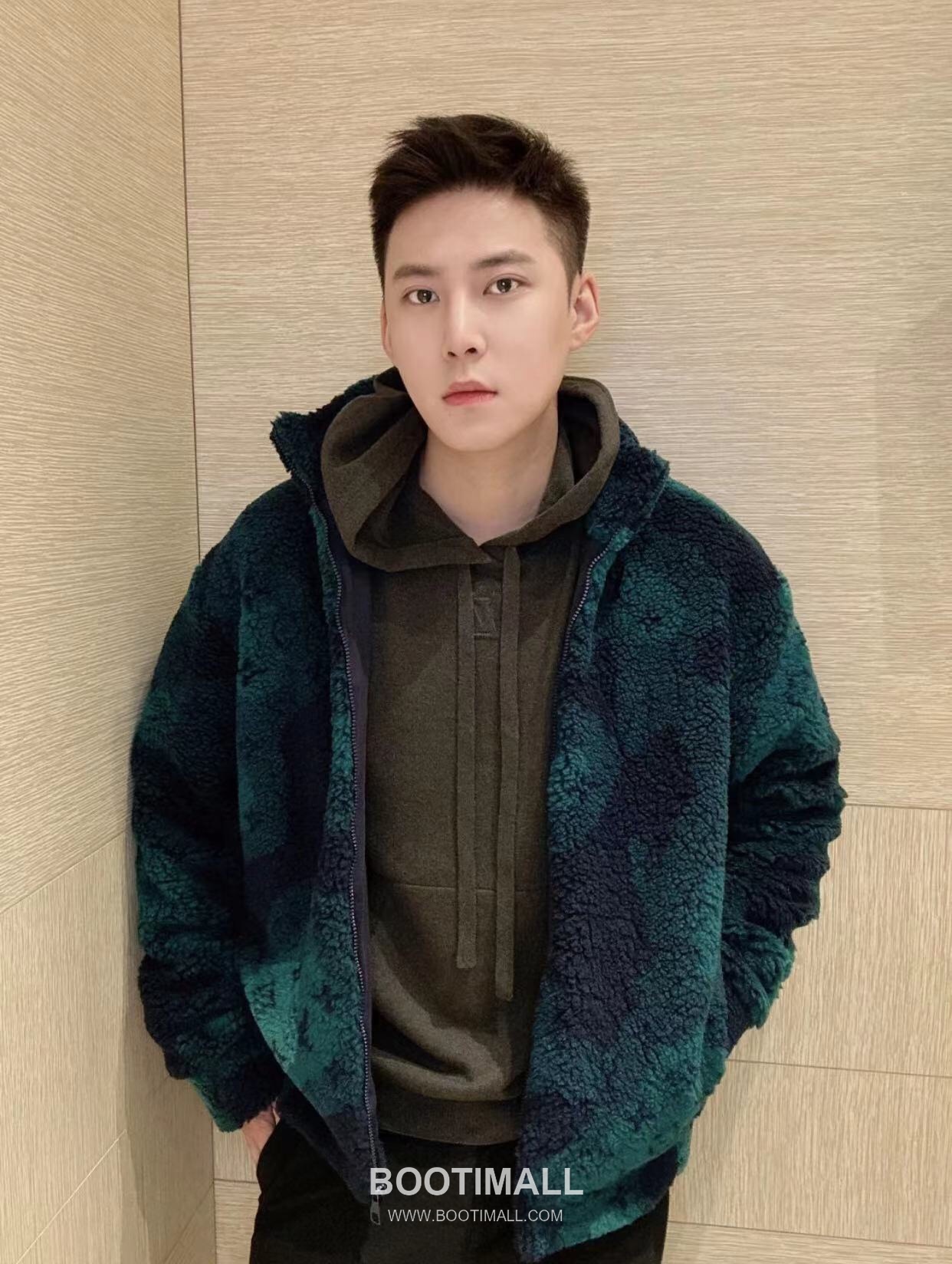 Louis Vuitton Teddy Camouflage High Neck Fleece Jacket 루이비통 테디 카모플라주 하이넥 플리스 자켓 2690 8