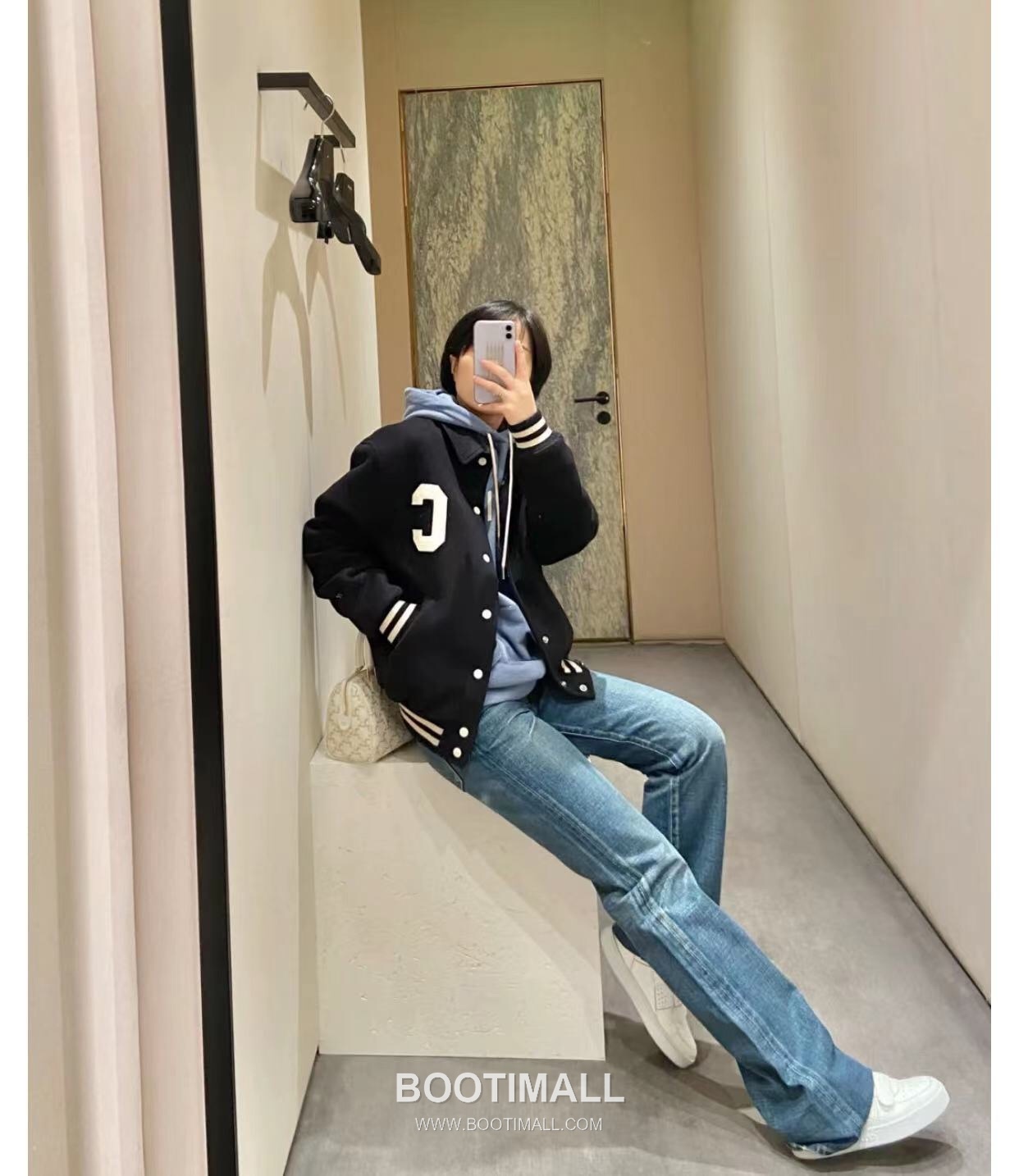 C Logo Striped Trim Baseball Jacket Black C 로고 스트라이프 트림 야구 점퍼 블랙 5