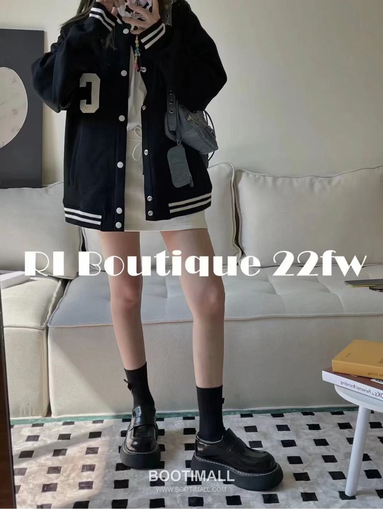 C Logo Striped Trim Baseball Jacket Black C 로고 스트라이프 트림 야구 점퍼 블랙 8