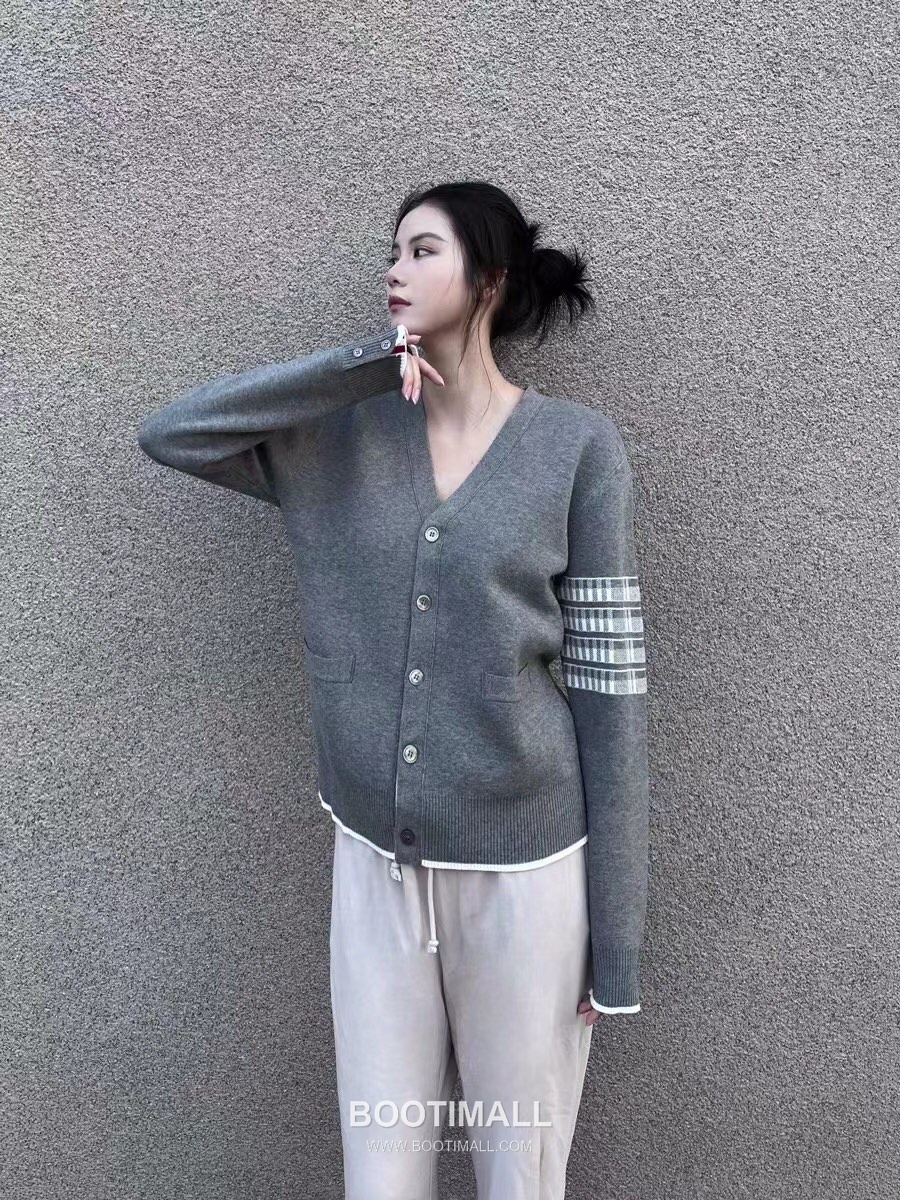 Thom Browne Four Bar Airplane Graphic Wool Knit Cardigan Grey 톰브라운 포 바 비행기 그래픽 울 니트 가디건 그레이 9