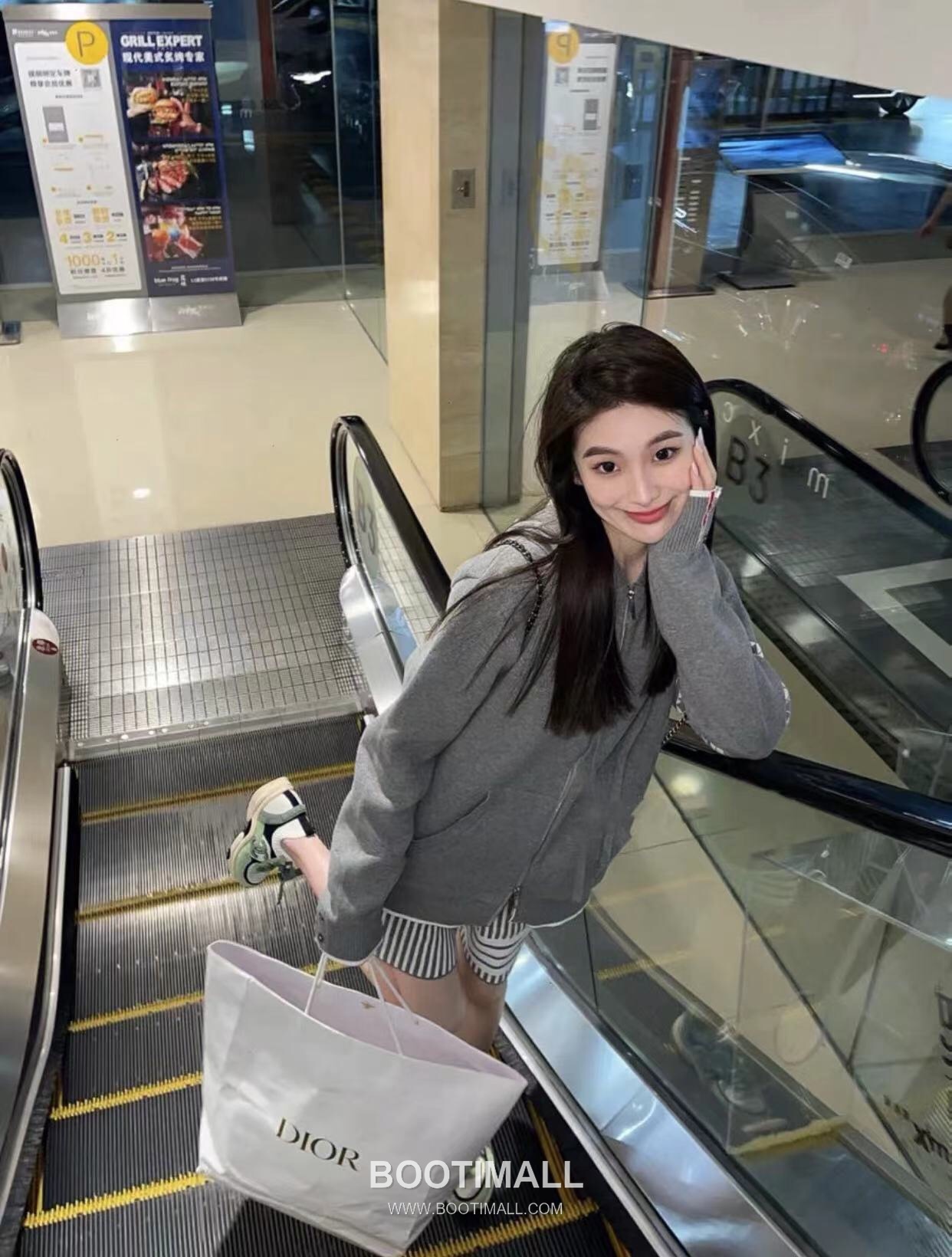 Thom Browne Back Diamond Quilted Dog Knit Hooded Zip-Up Jacket Grey 톰브라운 백 다이아몬드 퀼팅 독 니트 후드 집업 자켓 그레이 2658 7