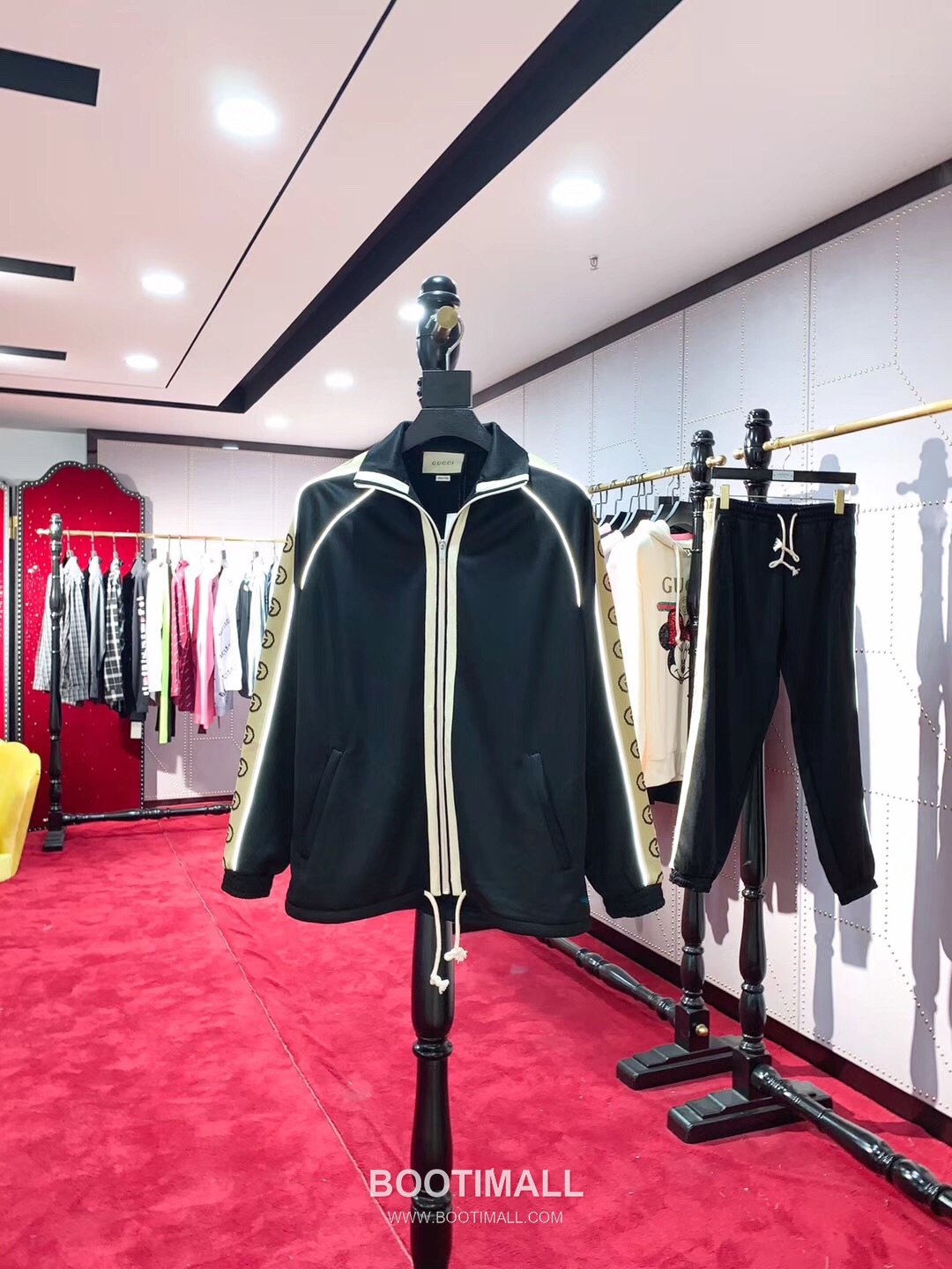 Gucci Side Logo Double G 3M Reflective Stripe Jacket Black 구찌 사이드 로고 더블 G 3M 반사 스트라이프 자켓 블랙 1688 11