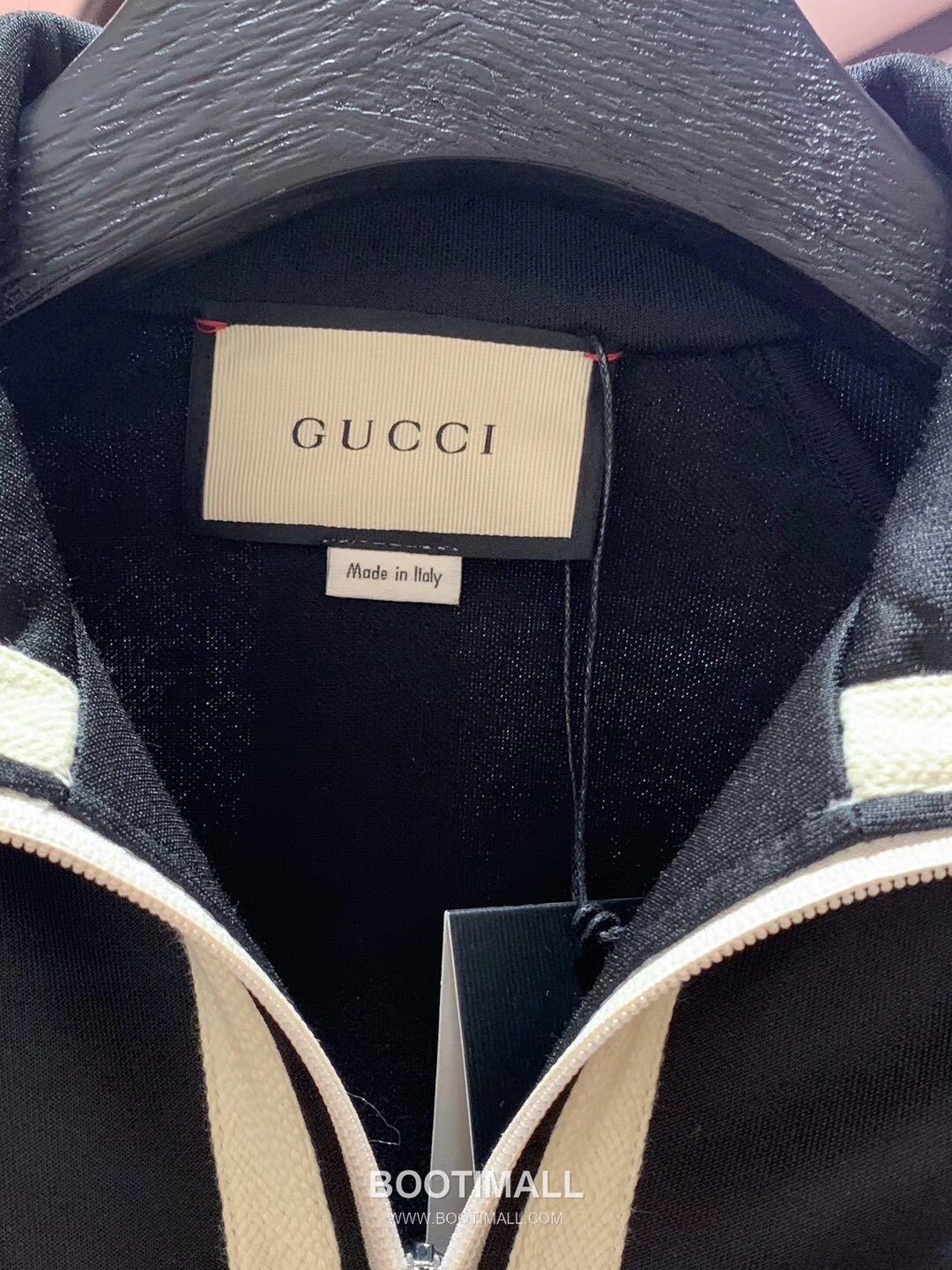 Gucci Side Logo Double G 3M Reflective Stripe Jacket Black 구찌 사이드 로고 더블 G 3M 반사 스트라이프 자켓 블랙 1688 13