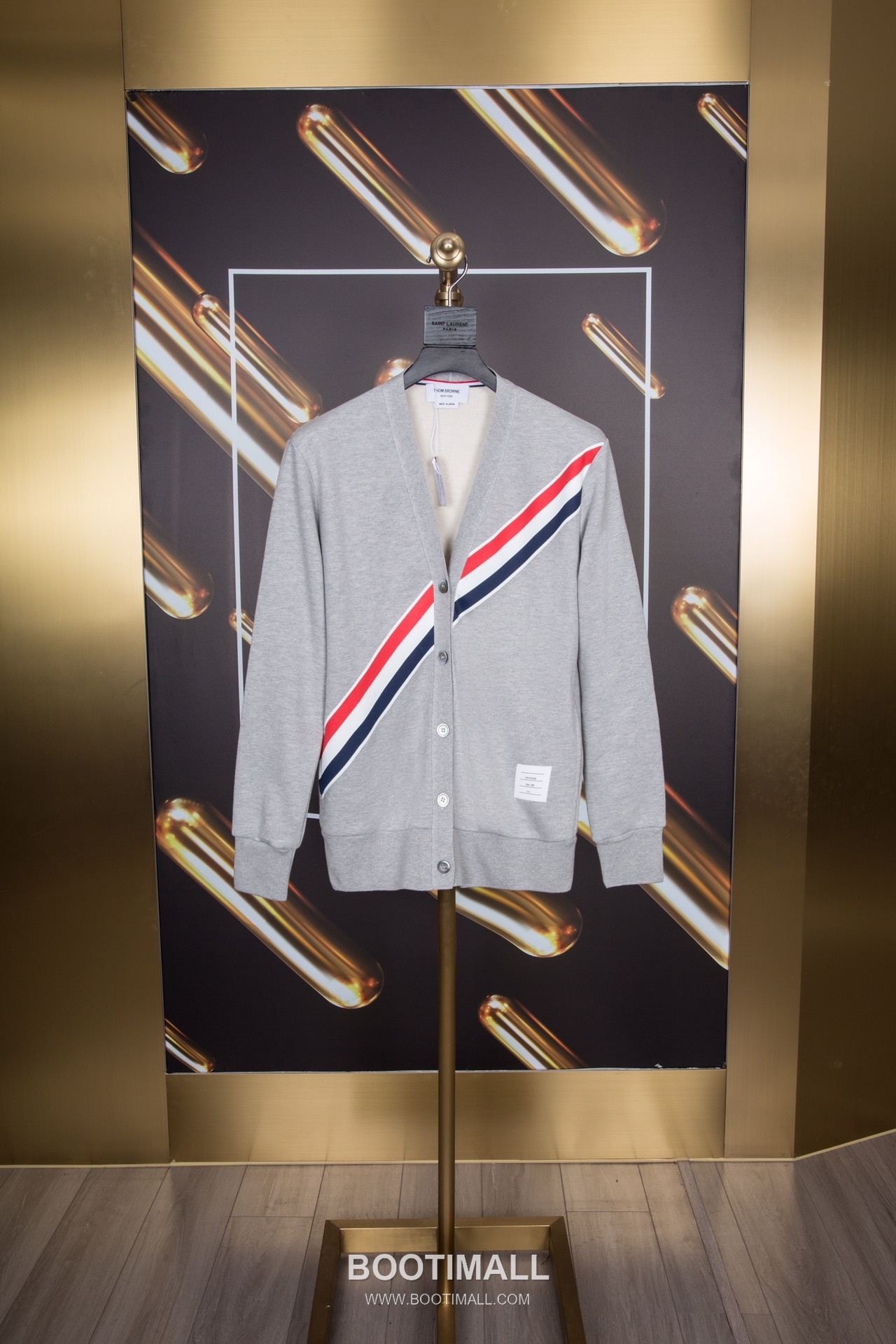 Thom Browne Diagonal Stripe V-Neck Cardigan Navy White 톰브라운 대각선 스트라이프 브이넥 가디건 네이비 화이트 2159 1