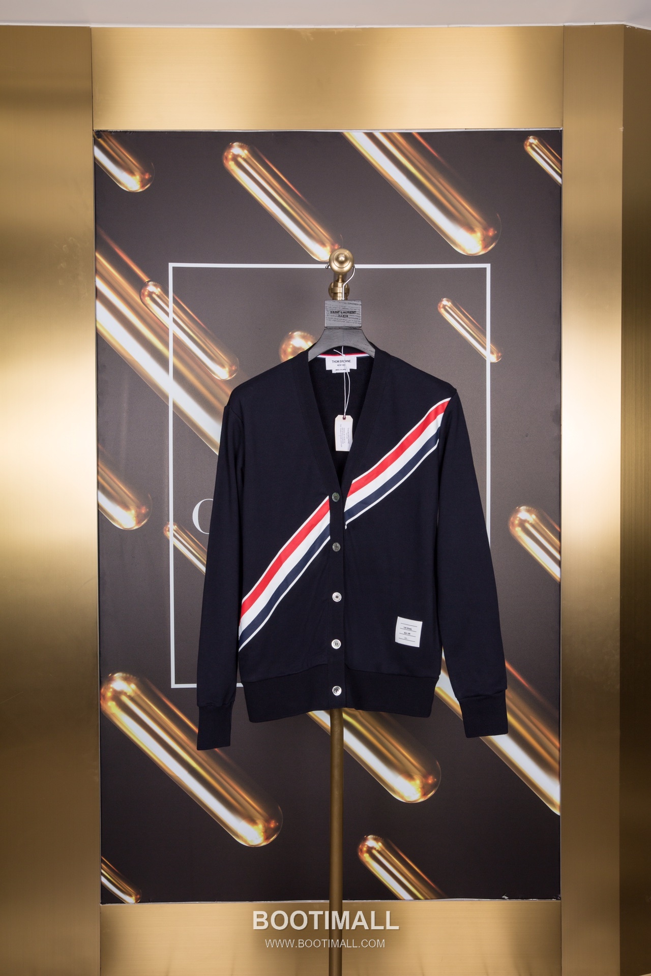 Thom Browne Diagonal Stripe V-Neck Cardigan Navy White 톰브라운 대각선 스트라이프 브이넥 가디건 네이비 화이트 2159 1