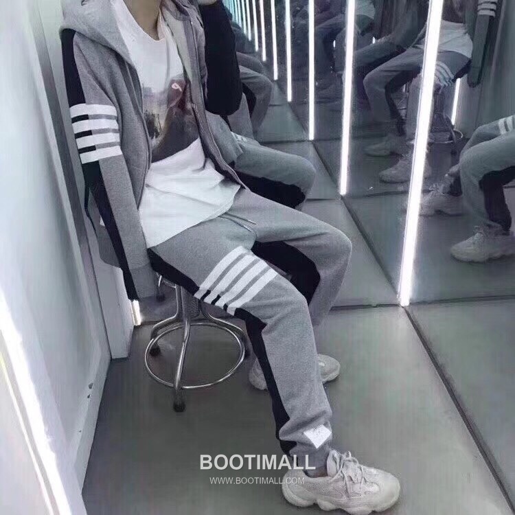 Thom Browne Four Bar Stripe Colorblock Jacket Gray Thom Browne 톰브라운 4바 스트라이프 컬러블록 자켓 그레이 TB73 2