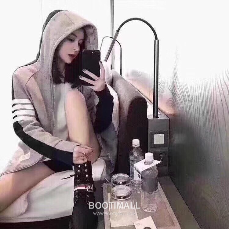 Thom Browne Four Bar Stripe Colorblock Jacket Gray Thom Browne 톰브라운 4바 스트라이프 컬러블록 자켓 그레이 TB73 3