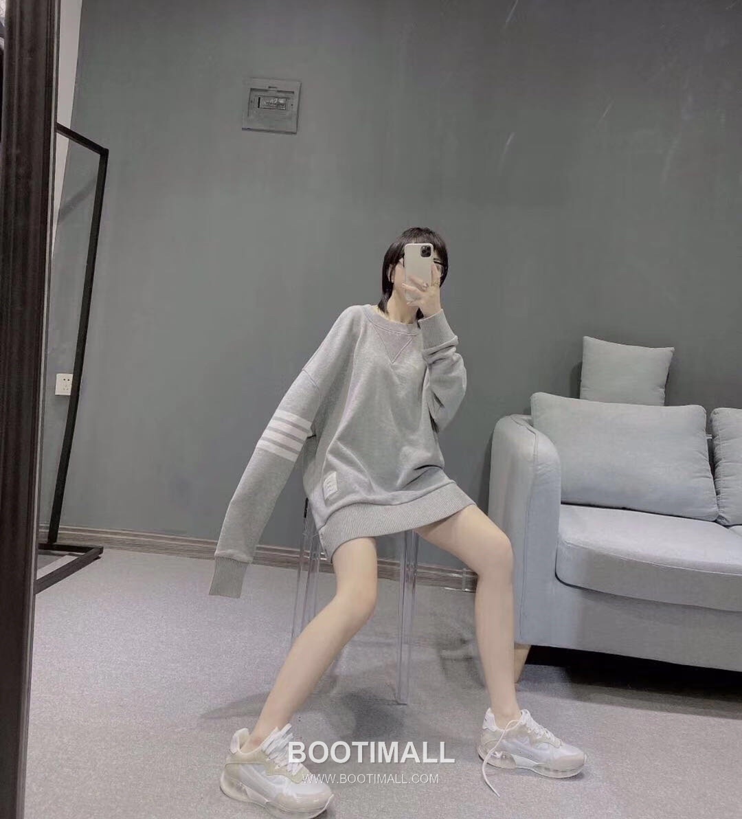 Thom Browne Classic Stripe Knit Crewneck Sweatshirt Navy 톰브라운 클래식 스트라이프 니트 크루넥 스웨트셔츠 네이비 TB55 3