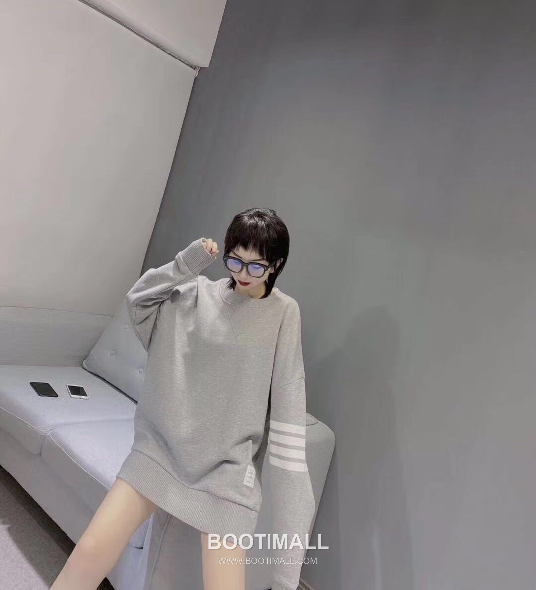 Thom Browne Classic Stripe Knit Crewneck Sweatshirt Navy 톰브라운 클래식 스트라이프 니트 크루넥 스웨트셔츠 네이비 TB55 4