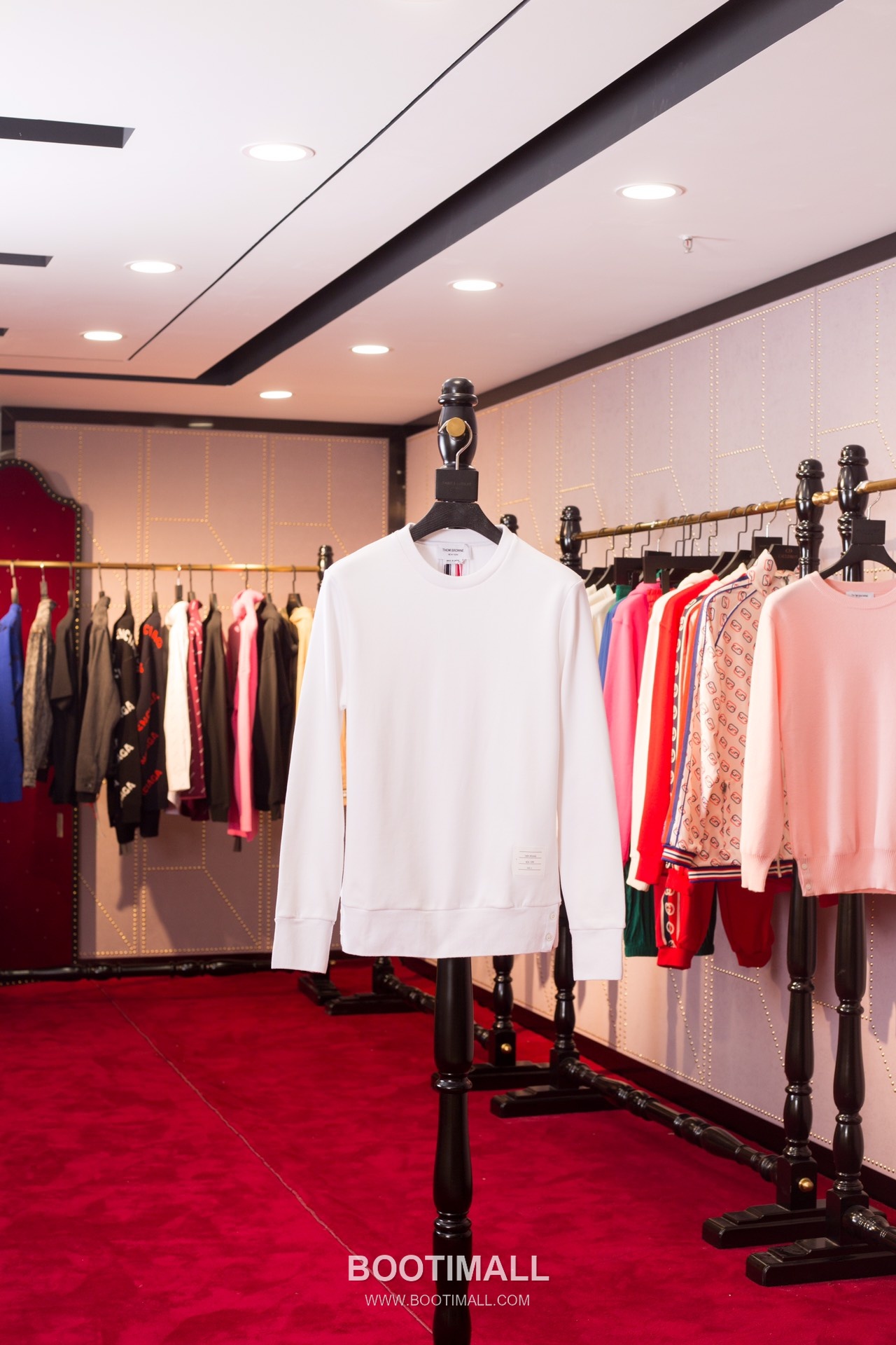 Thom Browne Round Neck Sweatshirt TB60 Grey 톰브라운 라운드넥 스웨트셔츠 TB60 그레이 1