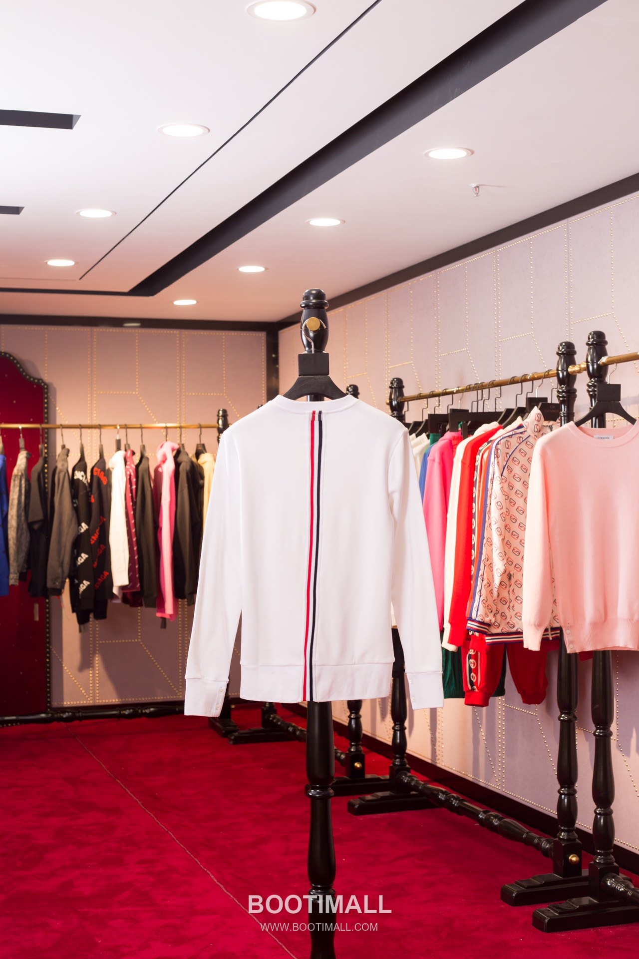 Thom Browne Round Neck Sweatshirt TB60 Grey 톰브라운 라운드넥 스웨트셔츠 TB60 그레이 2