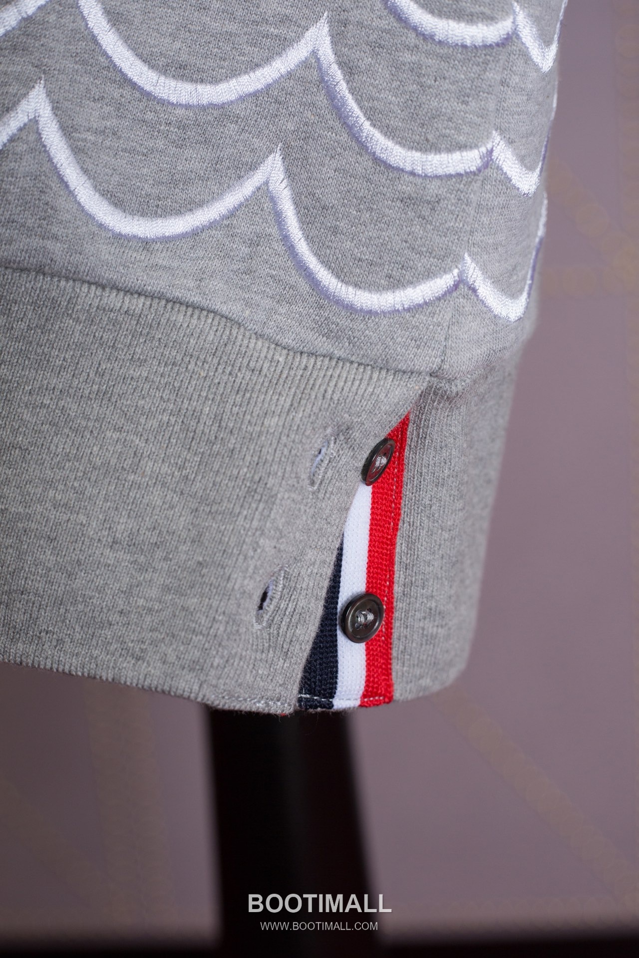 Thom Browne Dolphin Graphic Crew Neck Sweatshirt Navy Gray 톰브라운 돌핀 그래픽 크루넥 스웨트셔츠 네이비 그레이 1837 7