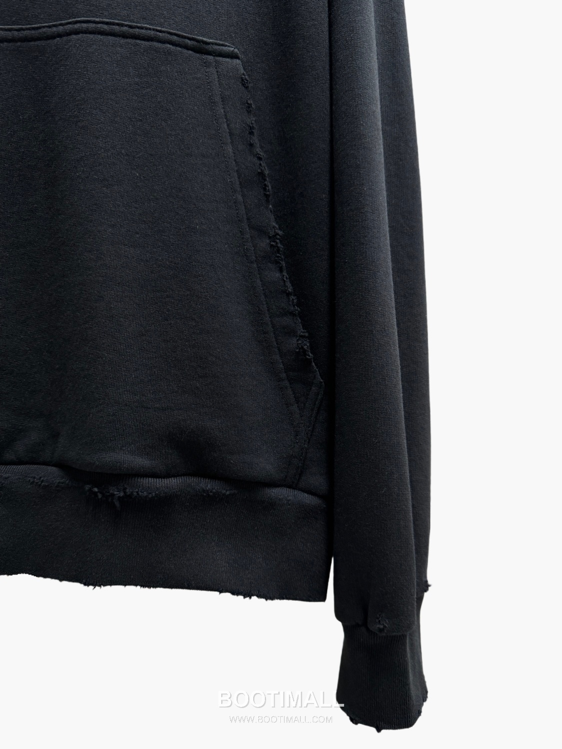 Balenciaga Distressed Rhinestone Logo Hoodie Black 발렌시아가 디스트레스드 라인스톤 로고 후드티 블랙 22052 16