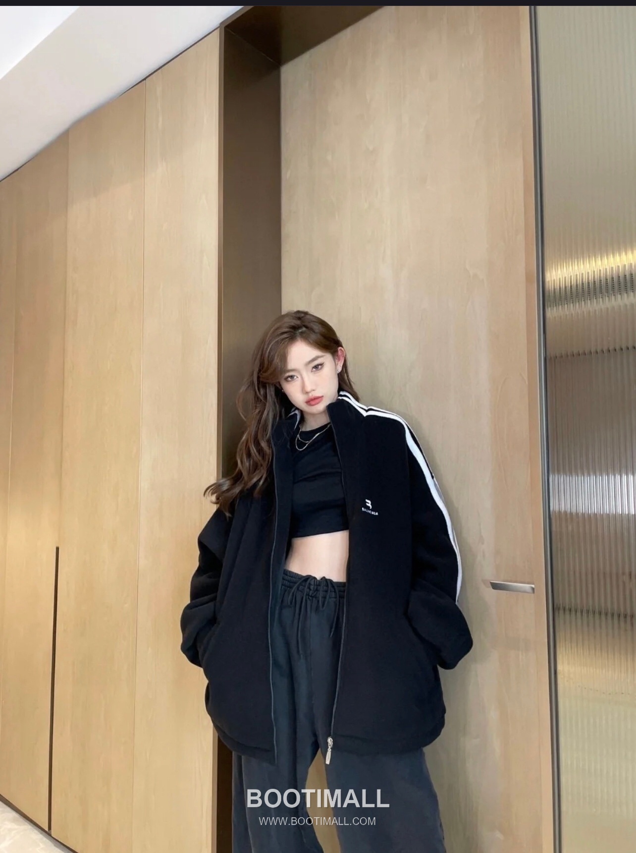 Balenciaga Double Hook Embroidery Stripe Fleece Zip-Up Jacket Black White 발렌시아가 더블 후크 자수 스트라이프 플리스 집업 자켓 블랙 화이트 2657 1