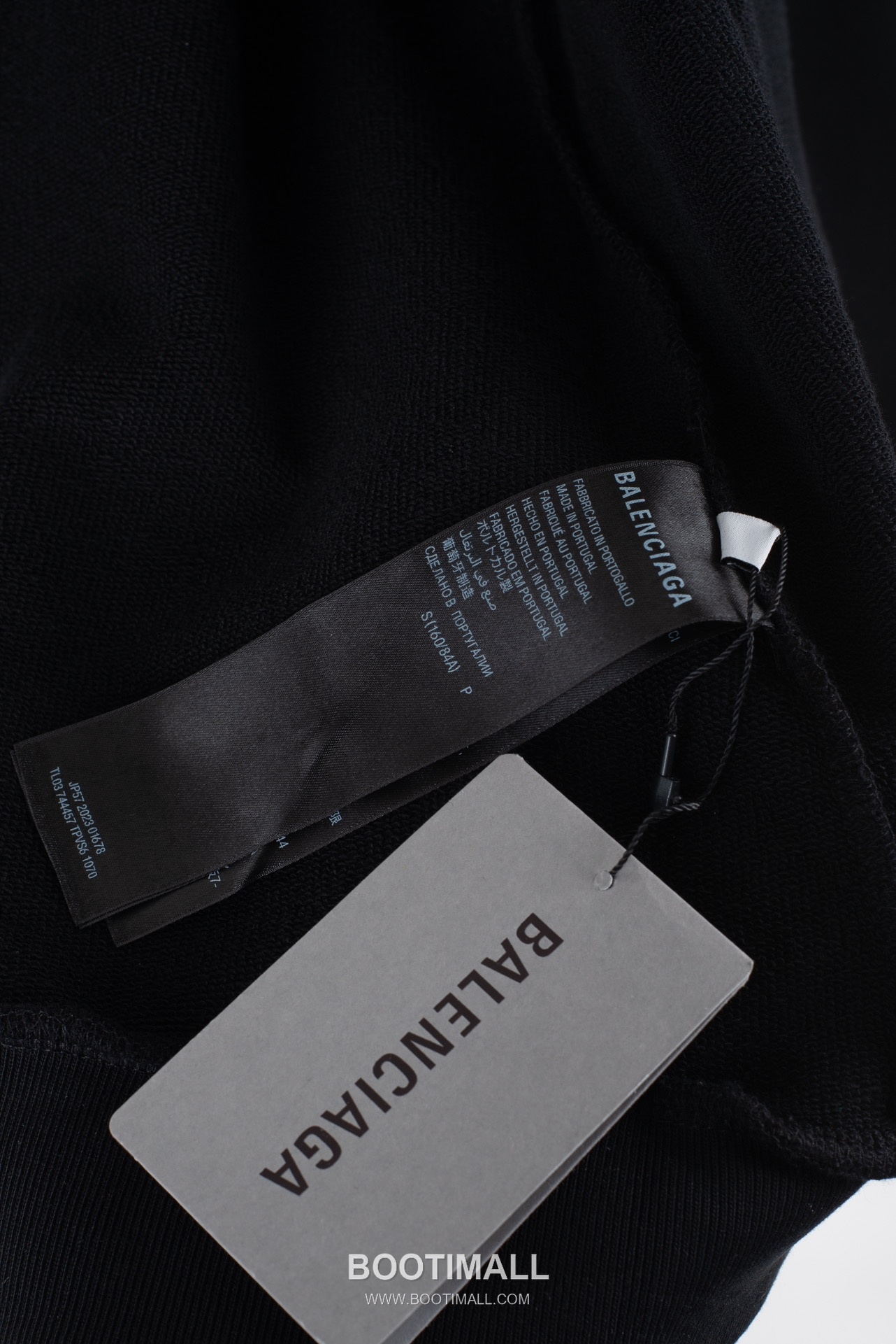 Balenciaga X Manchester United Football Embroidery Zip-Up Hoodie Black 발렌시아가 맨체스터 유나이티드 풋볼 자수 집업 후디 블랙 1678 17