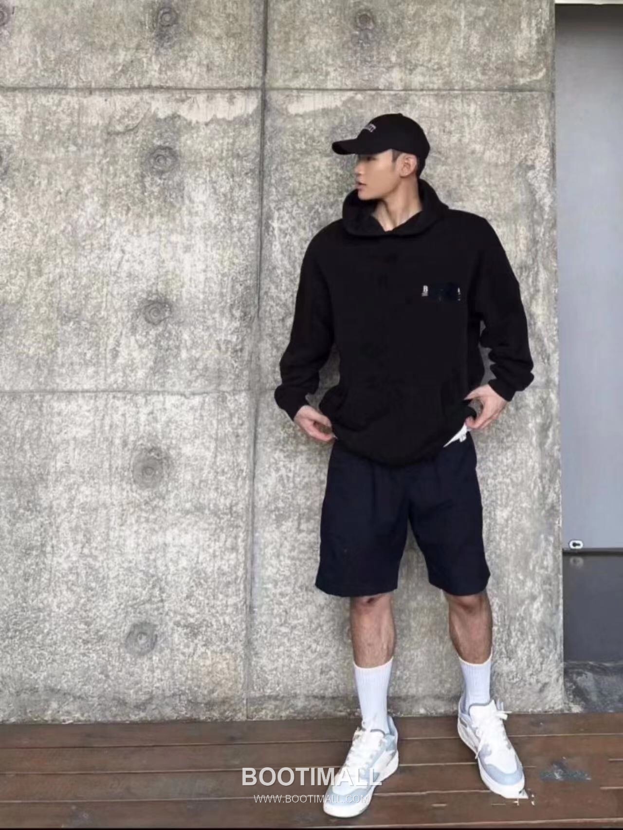 Balenciaga Black Tape Embroidery Hoodie Black 발렌시아가 블랙 테이프 자수 후드티 블랙 2637 6