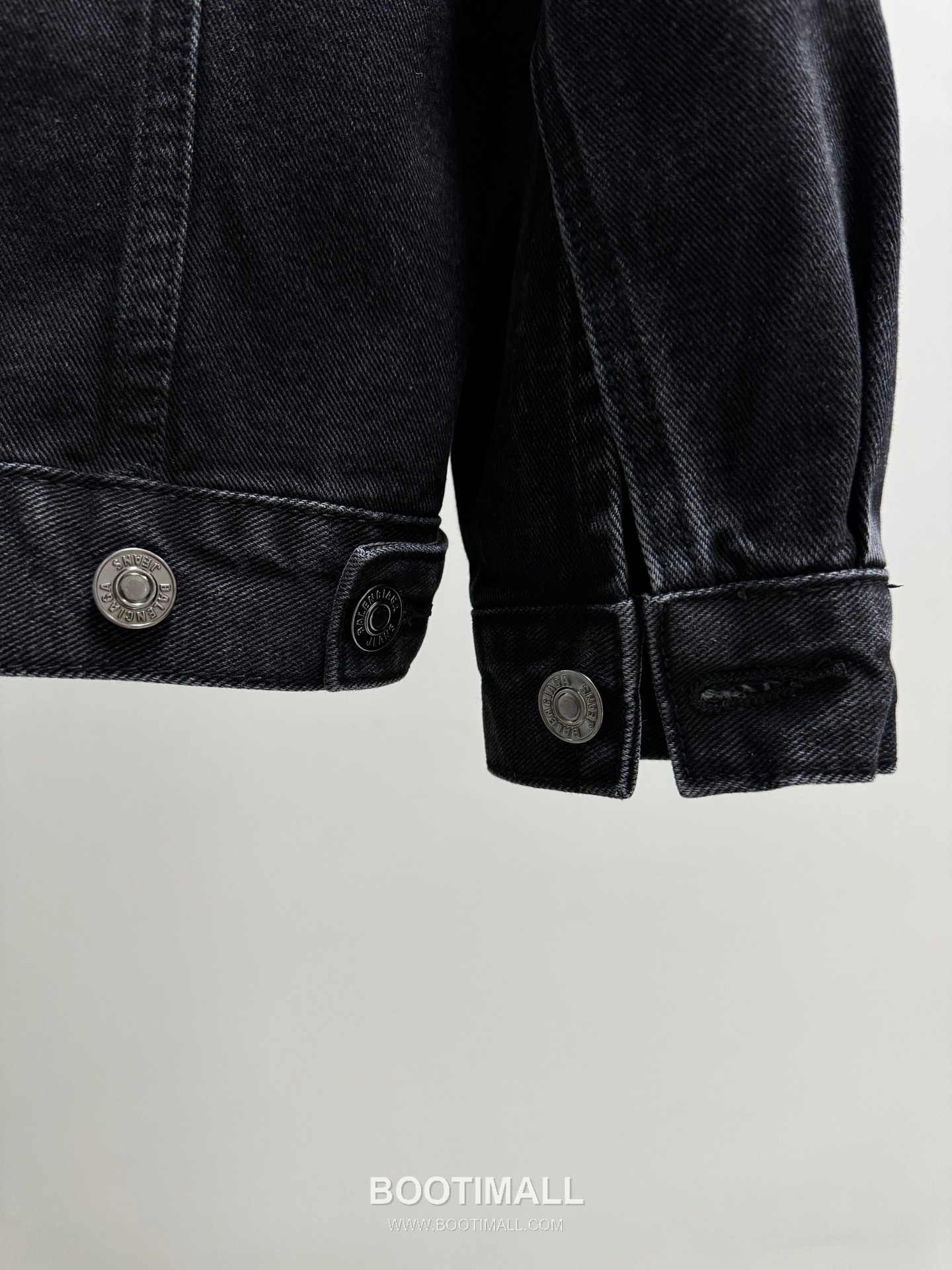 Balenciaga Double B Logo Denim Jacket Black 발렌시아가 더블 B 로고 데님 자켓 블랙 22181 16