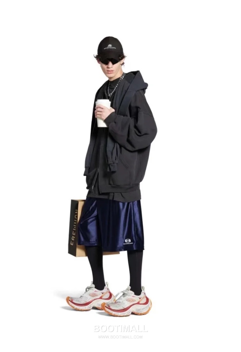 Balenciaga Double Ring Embroidery Basketball Shorts Navy 발렌시아가 더블 링 자수 바스켓볼 숏츠 네이비 31135 3