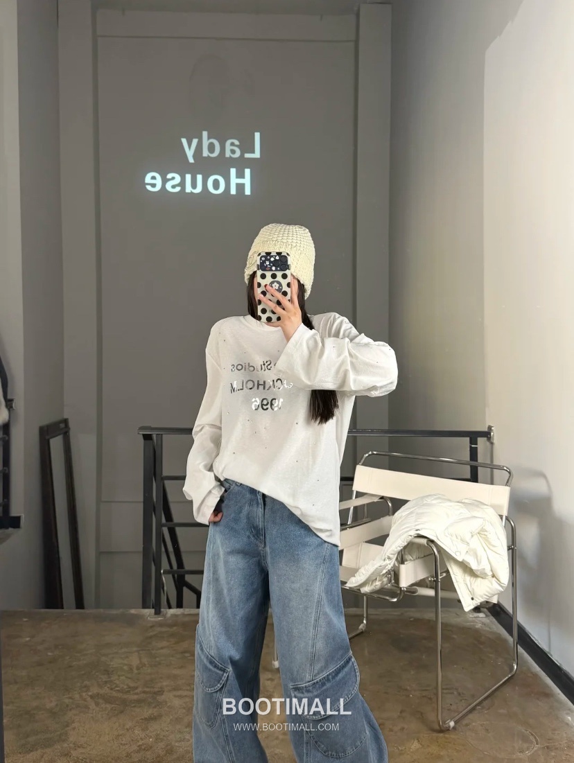 Acne Studios 1996 Letter Shiny Print Long Sleeve T-Shirt White 아크네 스튜디오 1996 레터 샤이니 프린트 롱슬리브 티셔츠 화이트 10029 8