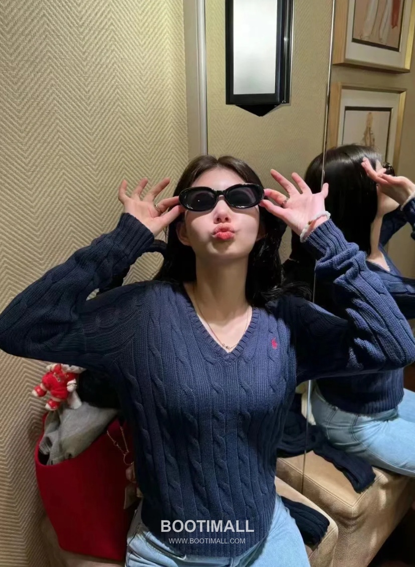 Ralph Lauren Classic Cable Knit V-Neck Wool Sweater Navy 랄프로렌 클래식 케이블 니트 V넥 울 스웨터 네이비 31179 3