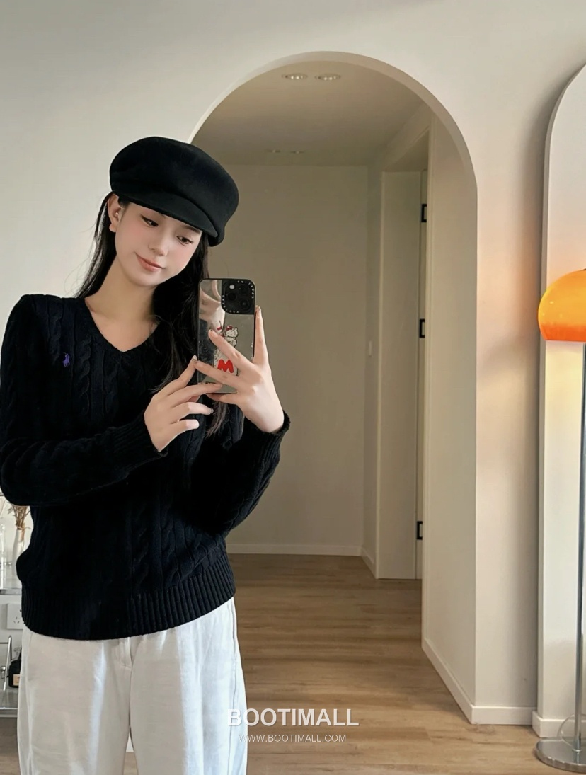 Ralph Lauren Cable Knit Cotton V-Neck Sweater Black 랄프로렌 케이블 니트 코튼 브이넥 스웨터 블랙 31139 1