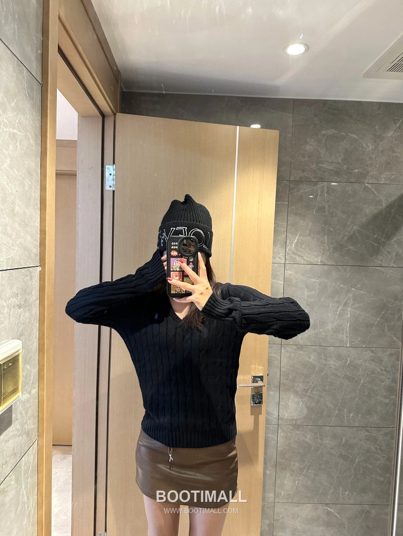 Ralph Lauren Cable Knit Cotton V-Neck Sweater Black 랄프로렌 케이블 니트 코튼 브이넥 스웨터 블랙 31139 5