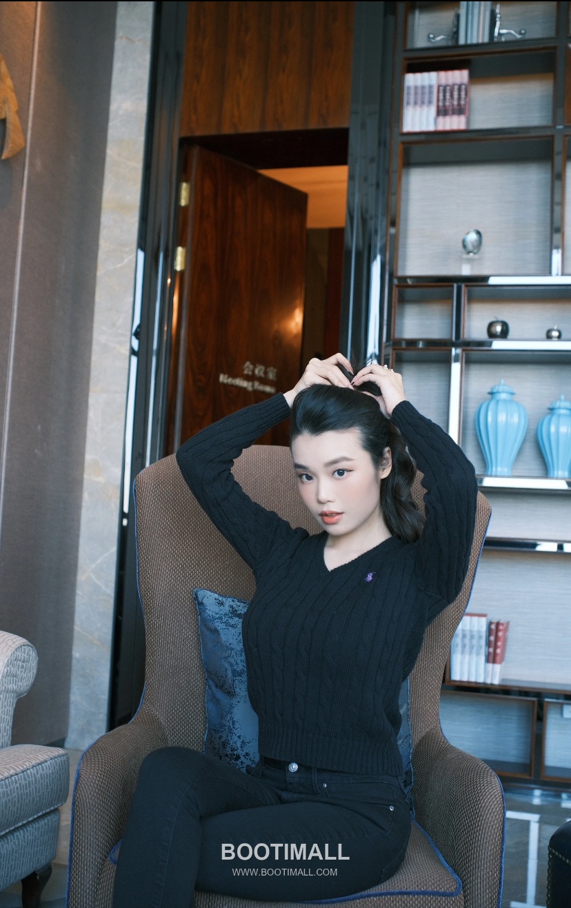 Ralph Lauren Cable Knit Cotton V-Neck Sweater Black 랄프로렌 케이블 니트 코튼 브이넥 스웨터 블랙 31139 9