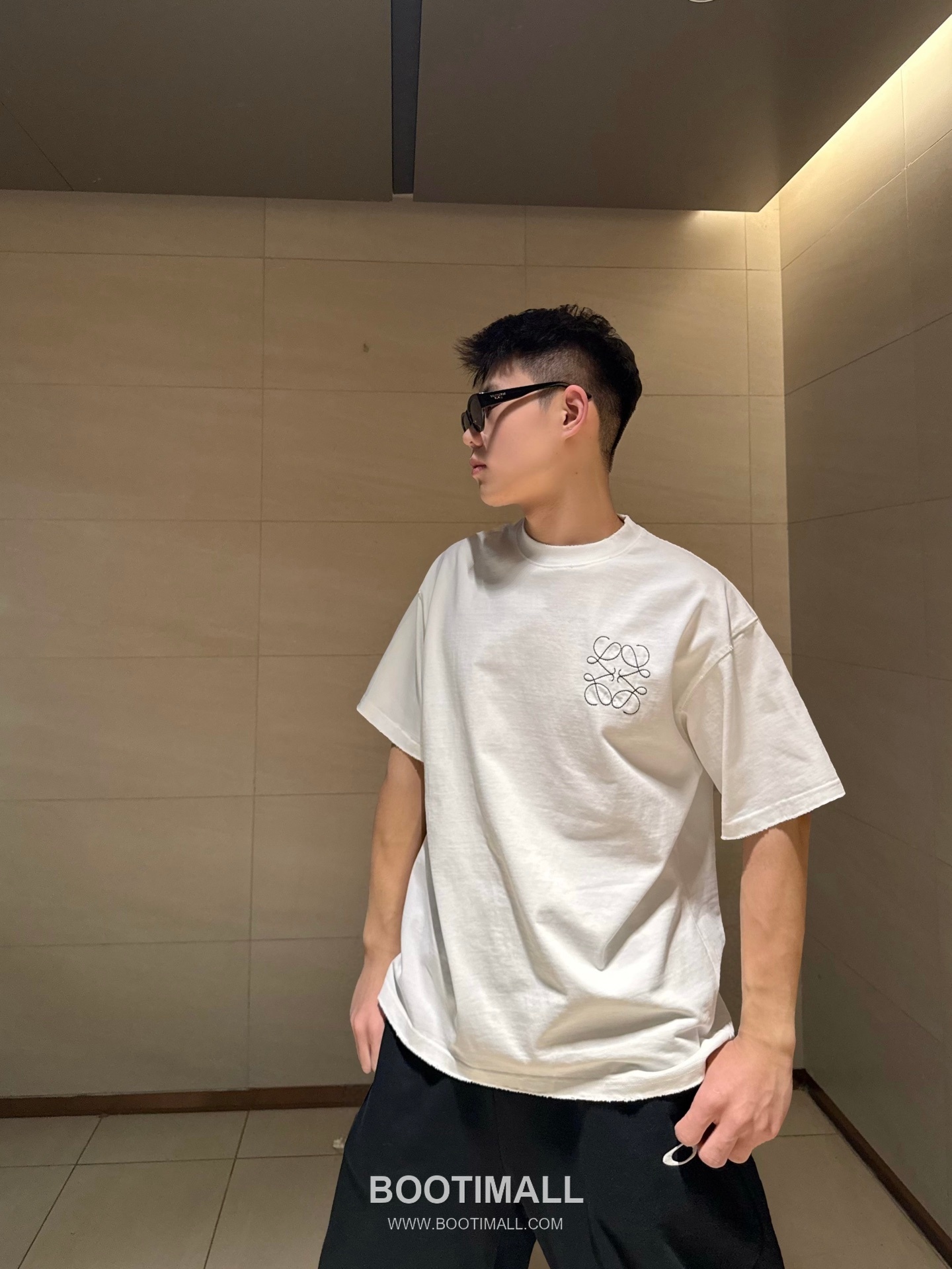 Loewe Embroidered Logo Cotton Short Sleeve T-Shirt 로에베 자수 로고 코튼 반팔 티셔츠 1