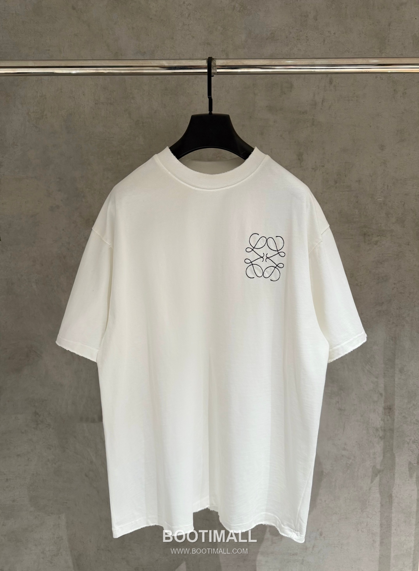 Loewe Embroidered Logo Cotton Short Sleeve T-Shirt 로에베 자수 로고 코튼 반팔 티셔츠 4