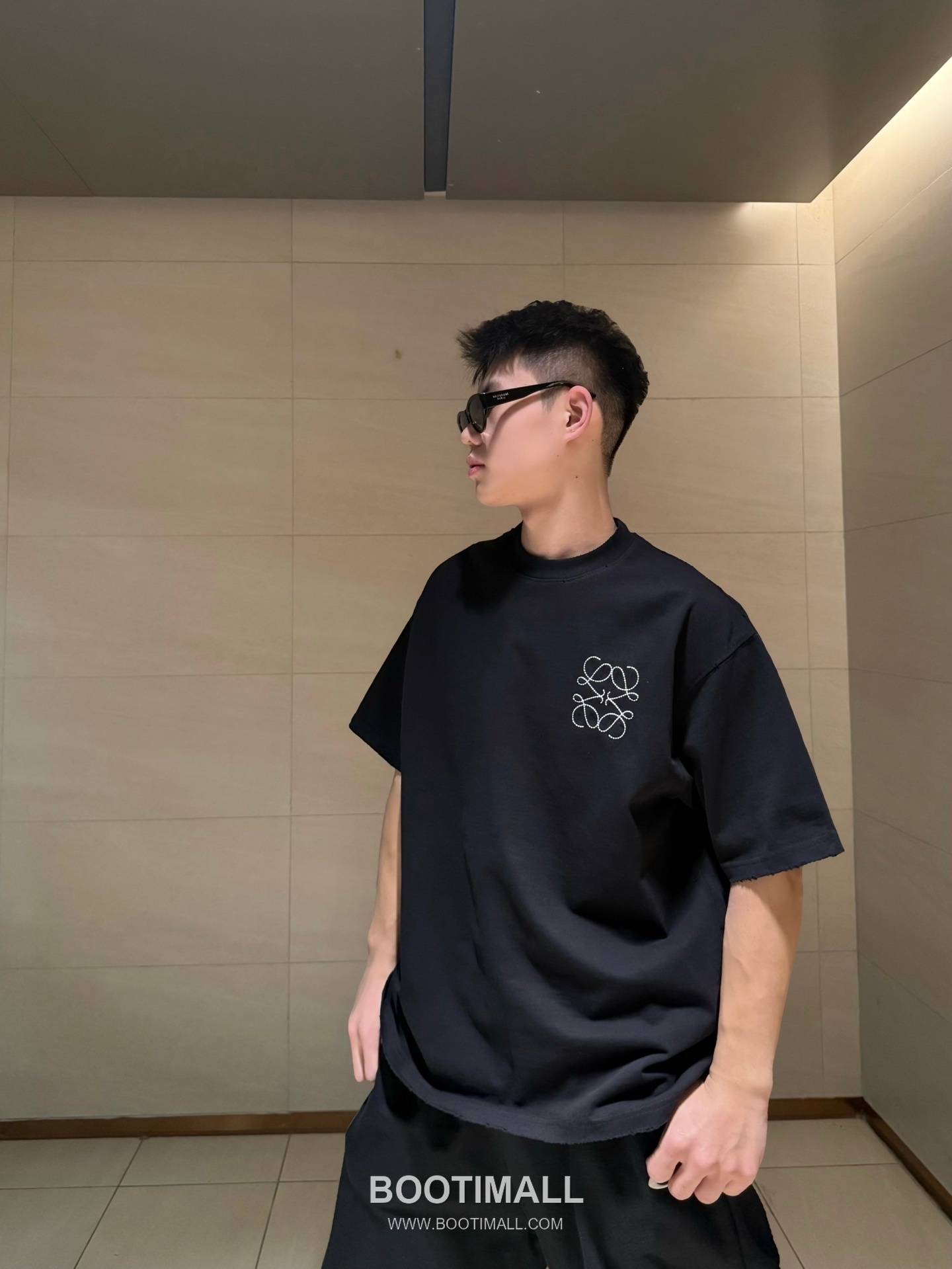 Loewe Embroidered Logo Cotton Short Sleeve T-Shirt 로에베 자수 로고 코튼 반팔 티셔츠 1