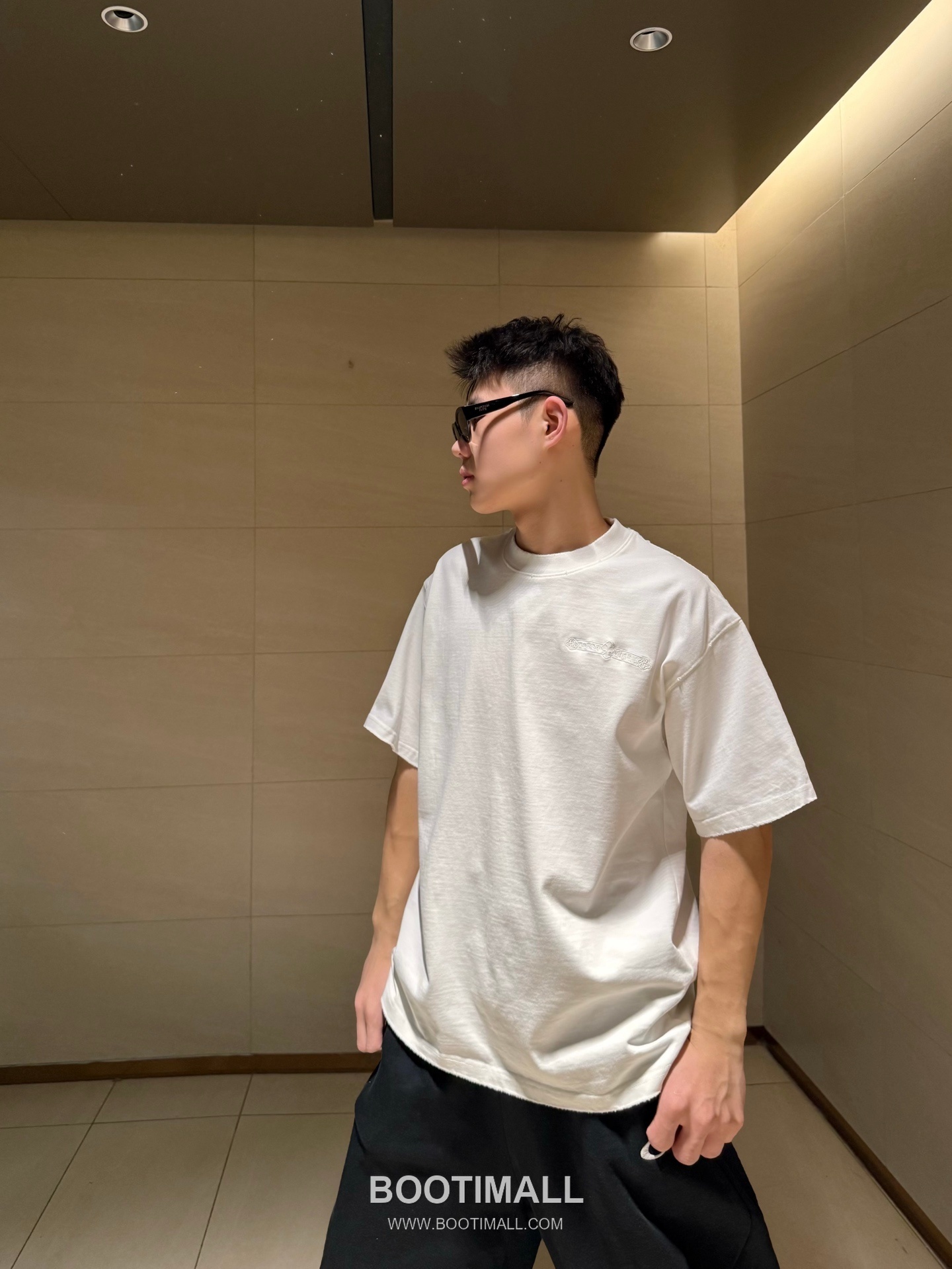 Chrome Hearts Embroidered Heavy Cotton T-Shirt Black White 크롬하츠 자수 헤비 코튼 티셔츠 블랙 화이트 1